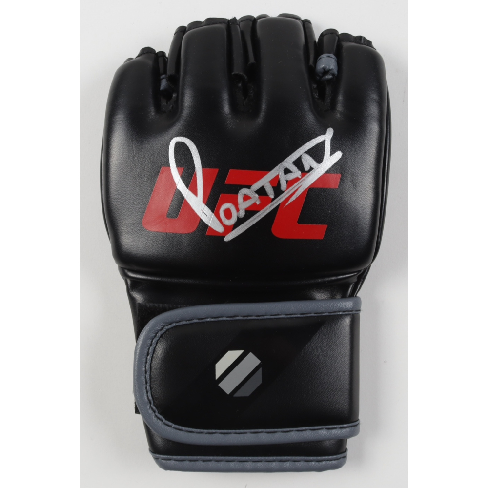 Alex Pereira Signed UFC Glove (Beckett) at PristineAuction.com Alex Pereira Signed UFC Glove (Beckett) at PristineAuction.com