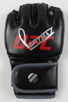 Alex Pereira Signed UFC Glove (Beckett) at PristineAuction.com