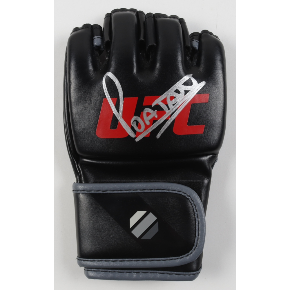 Alex Pereira Signed UFC Glove (Beckett) at PristineAuction.com Alex Pereira Signed UFC Glove (Beckett) at PristineAuction.com
