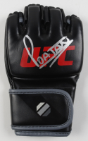 Alex Pereira Signed UFC Glove (Beckett) at PristineAuction.com