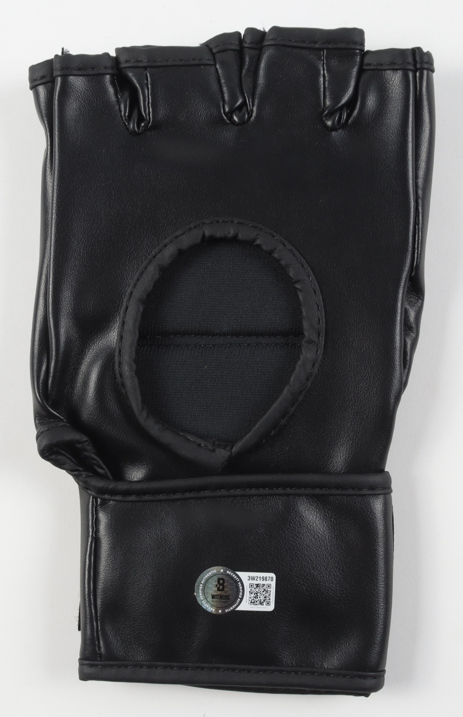 Alex Pereira Signed MMA Custom Brazil Glove (Beckett) at PristineAuction.com Alex Pereira Signed MMA Custom Brazil Glove (Beckett) at PristineAuction.com