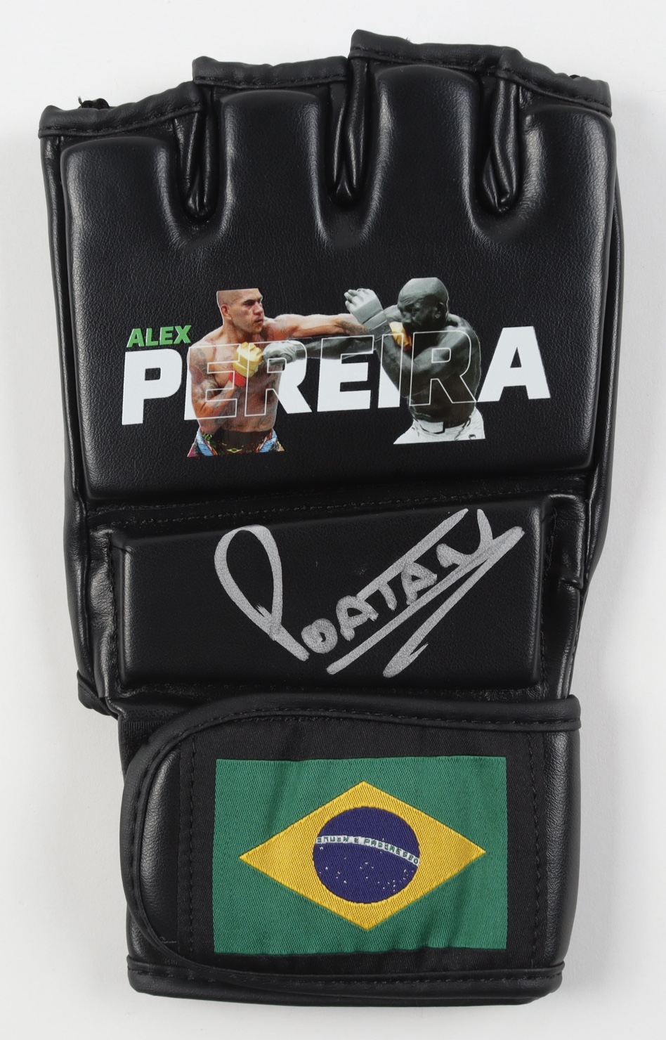 Alex Pereira Signed MMA Custom Brazil Glove (Beckett) at PristineAuction.com Alex Pereira Signed MMA Custom Brazil Glove (Beckett) at PristineAuction.com