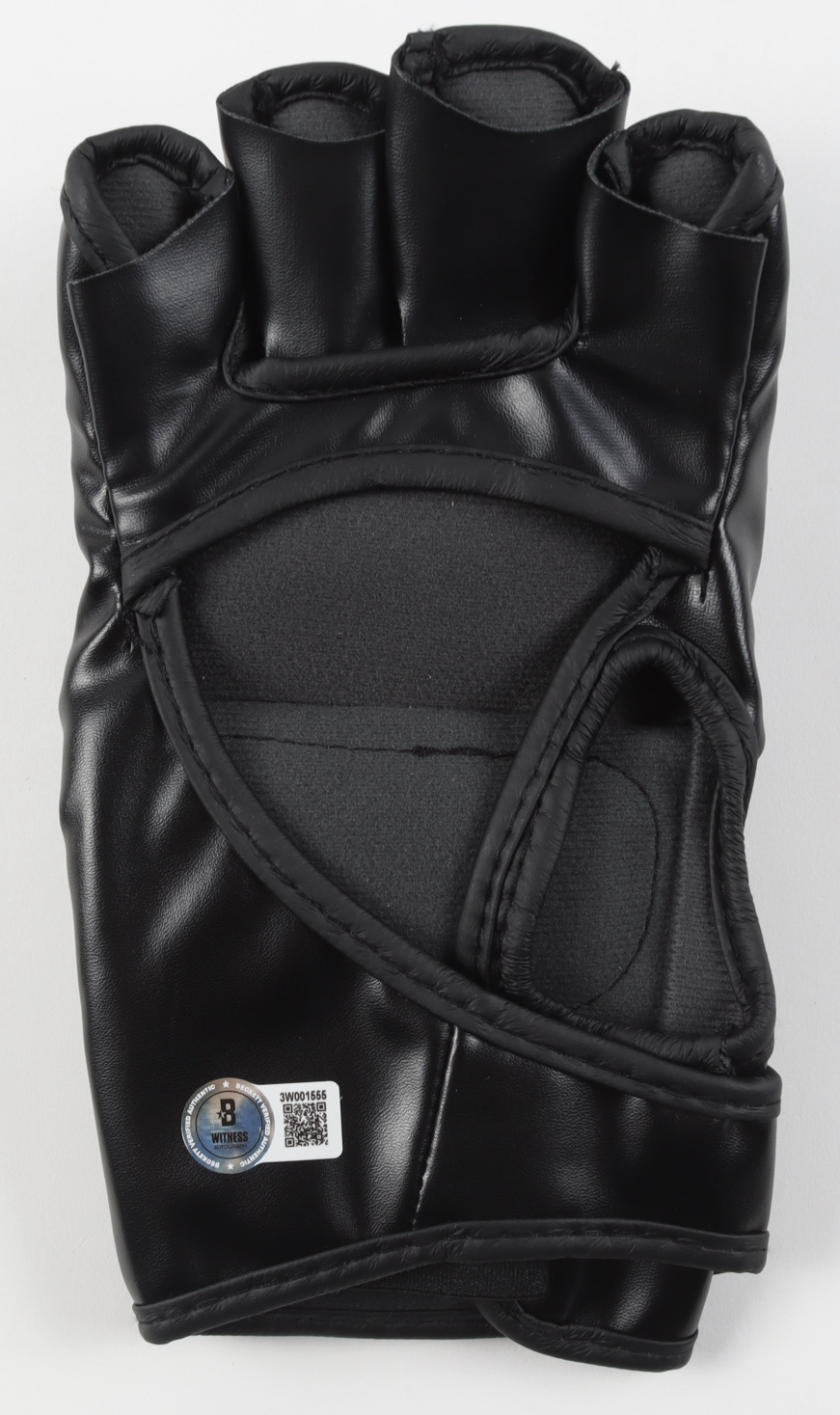 Alex Pereira Signed Custom Brazil MMA Fight Glove (PA) at PristineAuction.com Alex Pereira Signed Custom Brazil MMA Fight Glove (PA) at PristineAuction.com