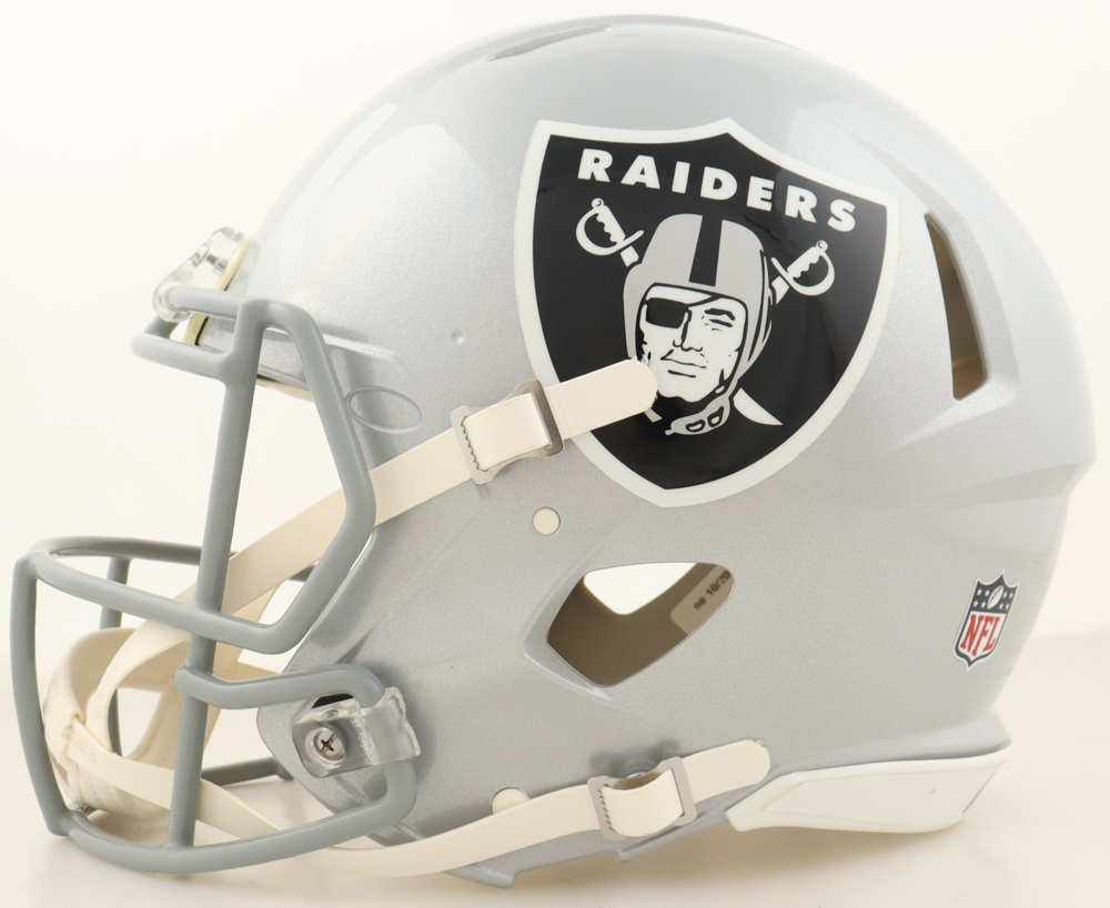 Josh Jacobs Signed Raiders Full-Size Authentic On-Field Speed Helmet (Fanatics & Jacobs) at PristineAuction.com Josh Jacobs Signed Raiders Full-Size Authentic On-Field Speed Helmet (Fanatics & Jacobs) at PristineAuction.com