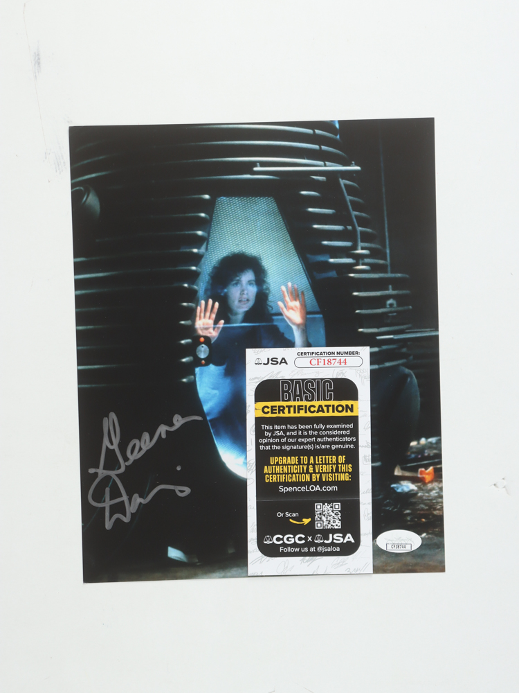 Geena Davis Signed "The Fly" 8x10 Photo (JSA) at PristineAuction.com Geena Davis Signed "The Fly" 8x10 Photo (JSA) at PristineAuction.com