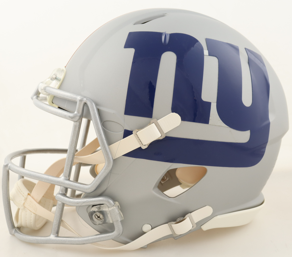 Daniel Jones Signed Giants Full-Size Authentic On-Field AMP Alternate Speed Helmet (Fanatics) at PristineAuction.com Daniel Jones Signed Giants Full-Size Authentic On-Field AMP Alternate Speed Helmet (Fanatics) at PristineAuction.com