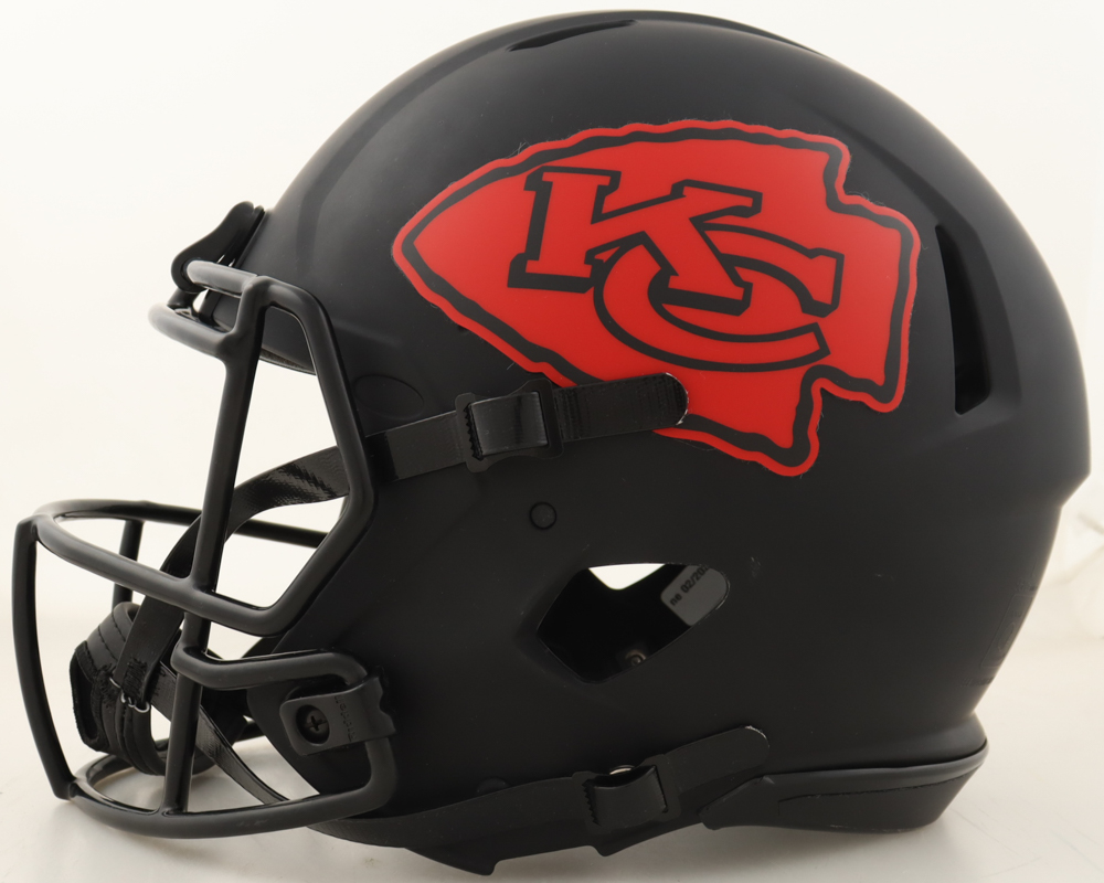 Christian Okoye Signed Chiefs Full-Size Authentic On-Field Eclipse Alternate Speed Helmet (Beckett) at PristineAuction.com Christian Okoye Signed Chiefs Full-Size Authentic On-Field Eclipse Alternate Speed Helmet (Beckett) at PristineAuction.com