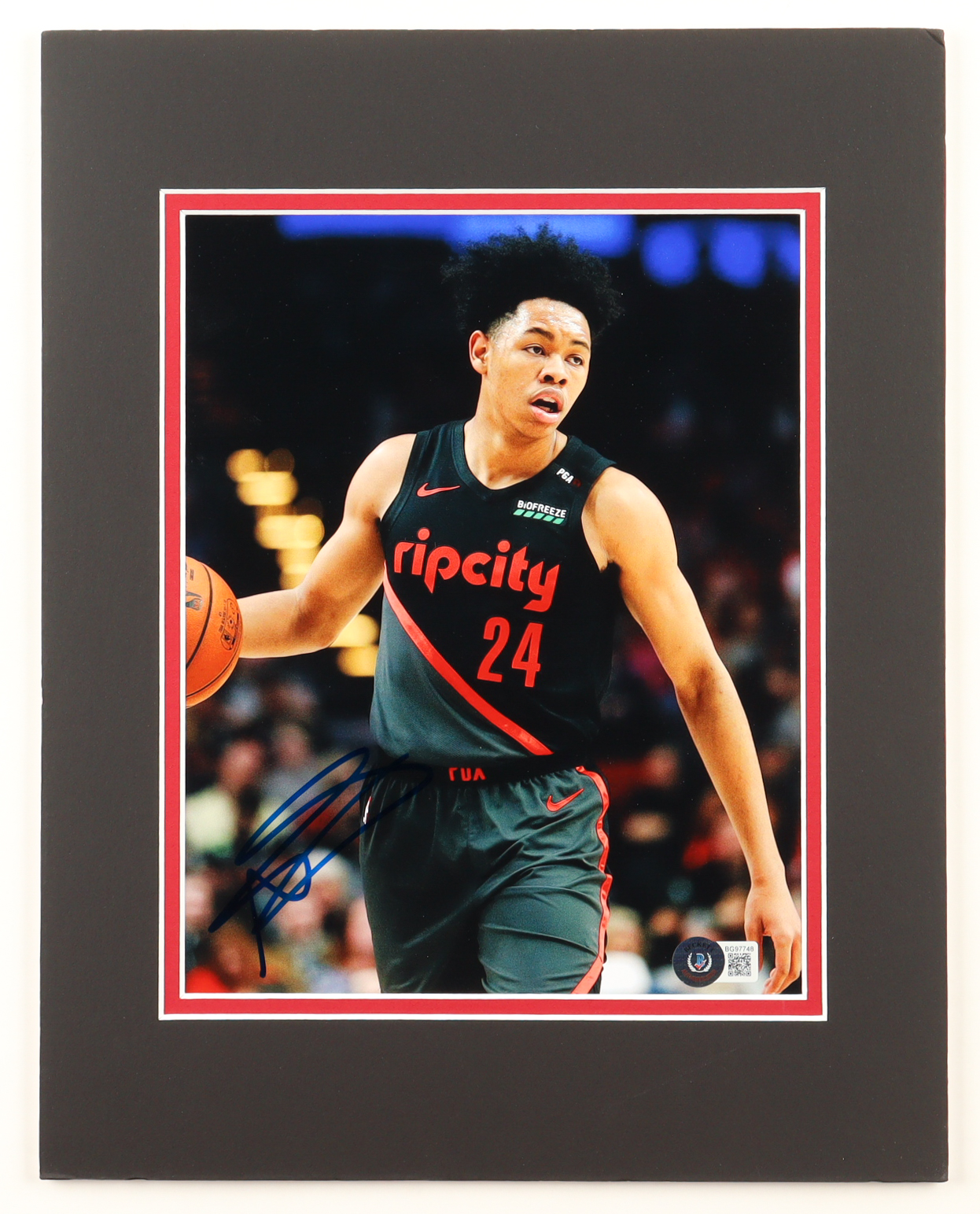 Anfernee Simons Signed Trail Blazers Custom Matted Photo Display (Beckett) at PristineAuction.com Anfernee Simons Signed Trail Blazers Custom Matted Photo Display (Beckett) at PristineAuction.com