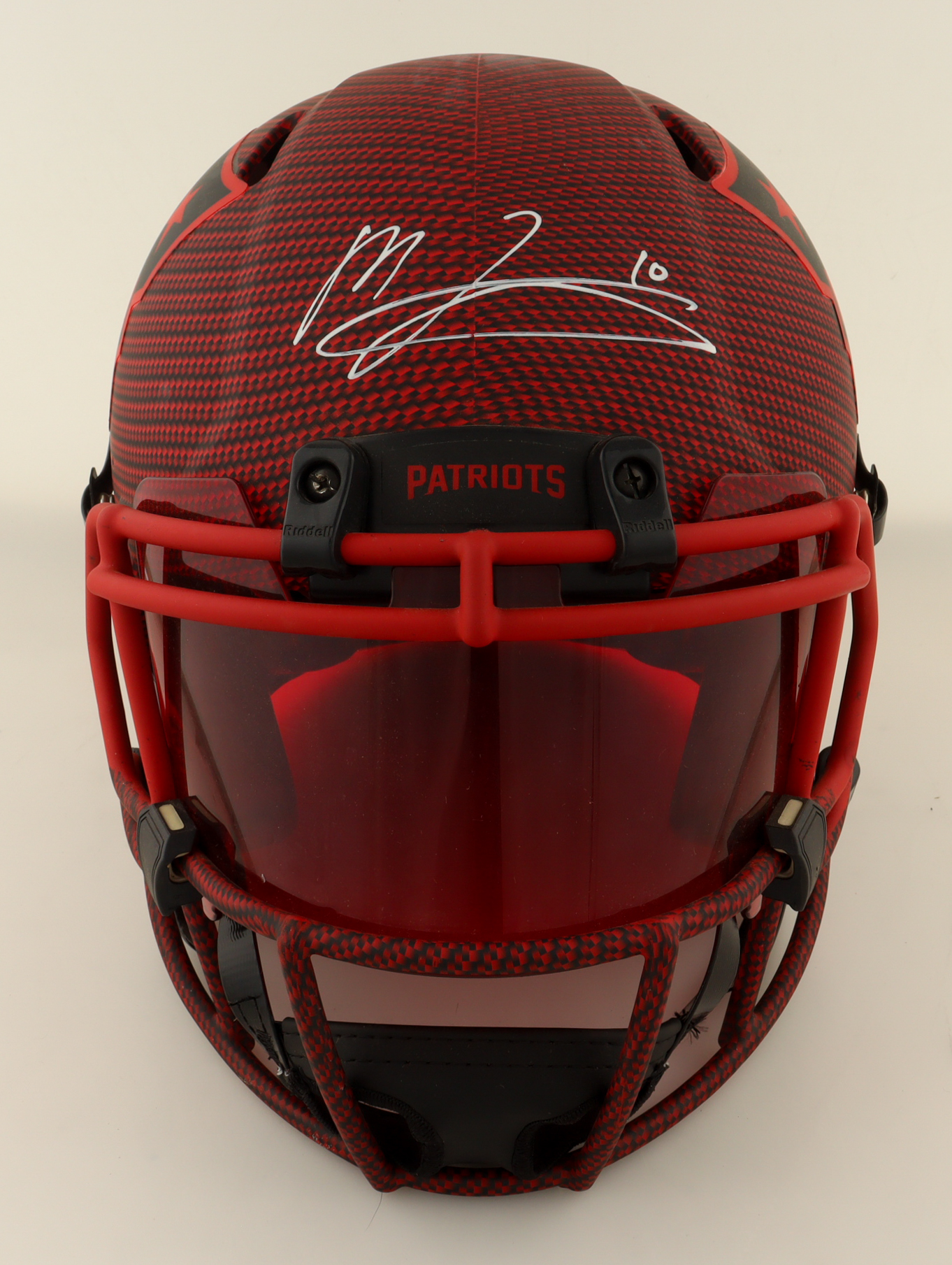 Mac Jones Signed Patriots Full-Size Authentic On-Field Custom Carbon Speed Helmet with Custom Visor (Beckett) at PristineAuction.com Mac Jones Signed Patriots Full-Size Authentic On-Field Custom Carbon Speed Helmet with Custom Visor (Beckett) at PristineAuction.com