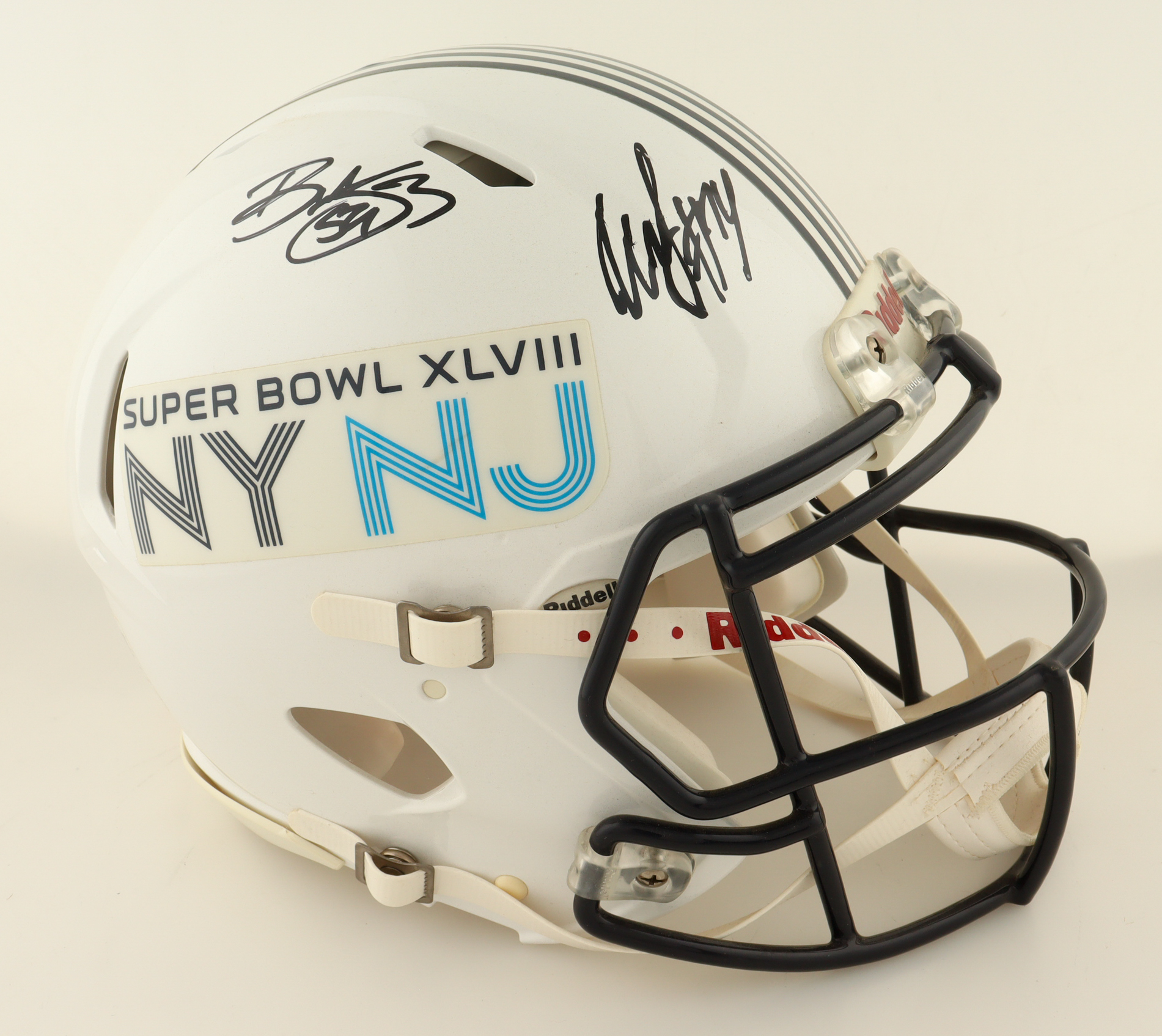 Bobby Wagner & Marshawn Lynch Signed Super Bowl XLVIII Logo Full-Size Authentic On-Field Speed Helmet (Radtke) at PristineAuction.com Bobby Wagner & Marshawn Lynch Signed Super Bowl XLVIII Logo Full-Size Authentic On-Field Speed Helmet (Radtke) at PristineAuction.com