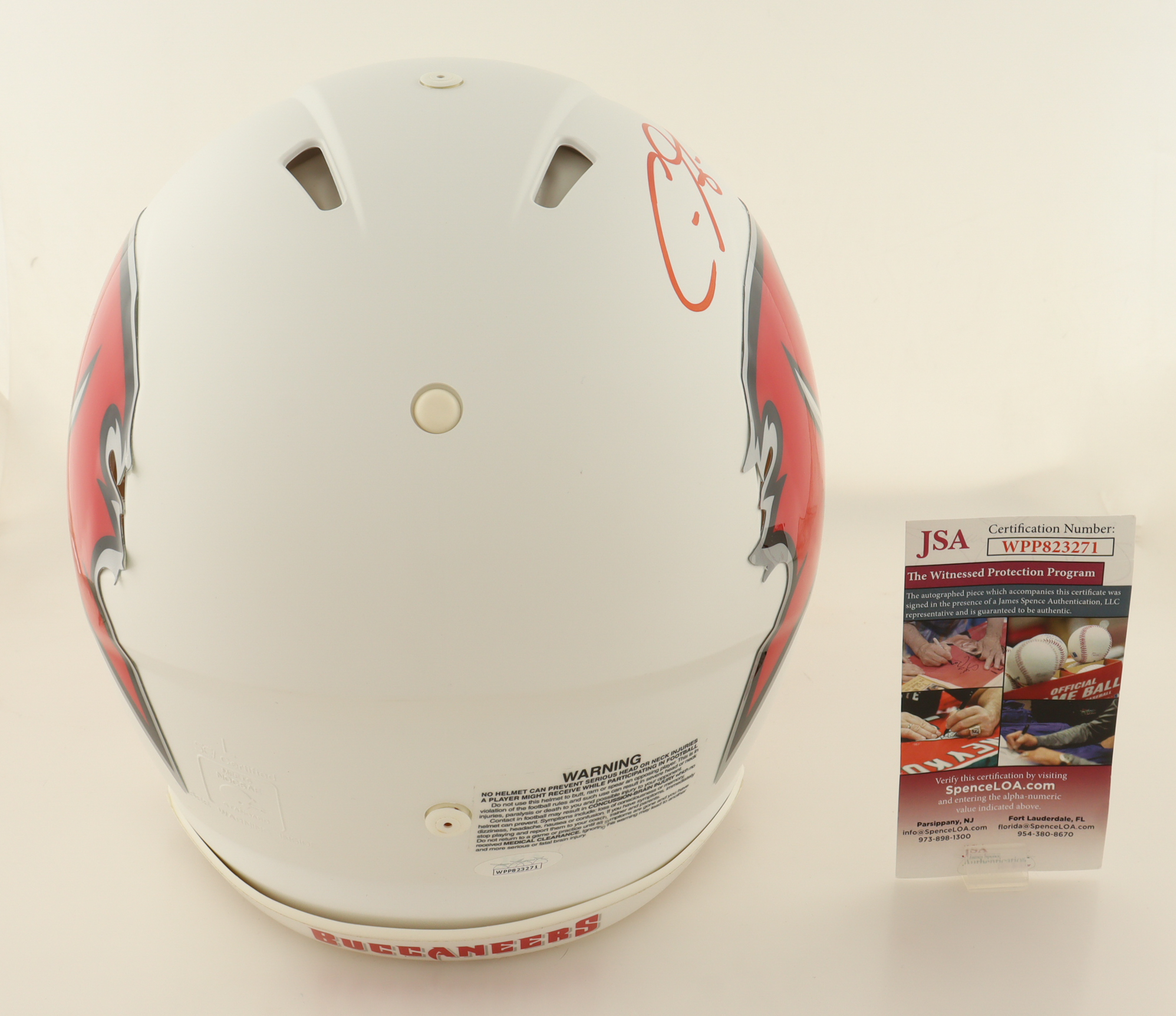 Chris Godwin Signed Buccaneers Full-Size Authentic On-Field Flat White Alternate Speed Helmet (JSA) at PristineAuction.com Chris Godwin Signed Buccaneers Full-Size Authentic On-Field Flat White Alternate Speed Helmet (JSA) at PristineAuction.com