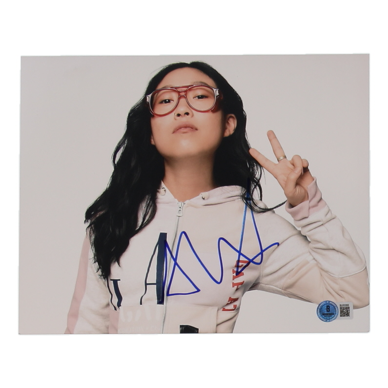 Awkwafina Signed 8x10 Photo (Beckett) at PristineAuction.com Awkwafina Signed 8x10 Photo (Beckett) at PristineAuction.com