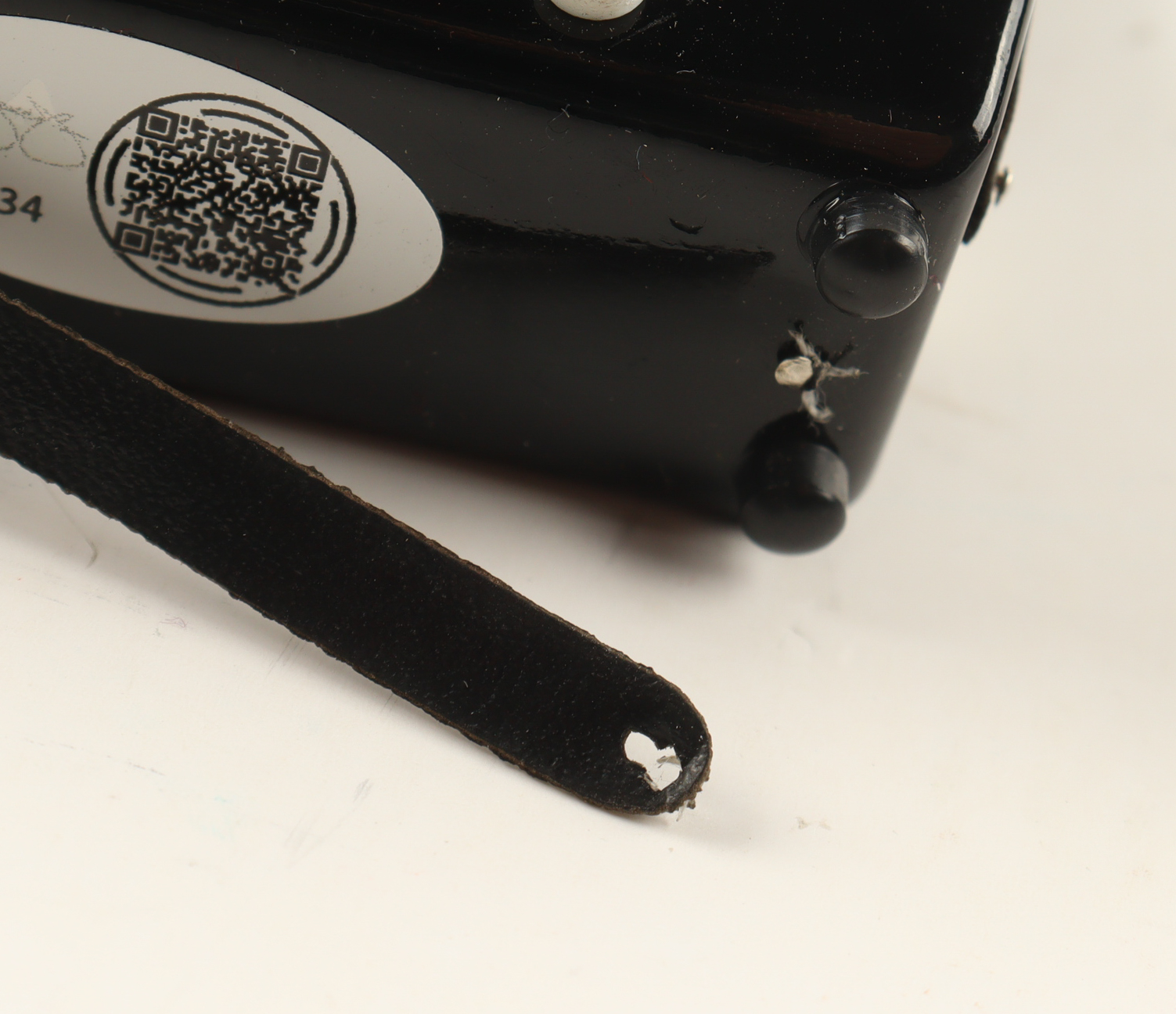 Weird Al Yankovic Signed Mini Accordion Figurine (JSA) at PristineAuction.com Weird Al Yankovic Signed Mini Accordion Figurine (JSA) at PristineAuction.com