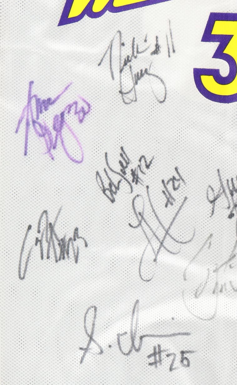 Mercury Custom Framed Jersey Display Signed By (13) with Diana Taurasi, Belinda Snell, Sandora Irvin, Penny Taylor (PSA) at PristineAuction.com Mercury Custom Framed Jersey Display Signed By (13) with Diana Taurasi, Belinda Snell, Sandora Irvin, Penny Taylor (PSA) at PristineAuction.com