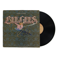 Barry Gibb Signed "Main Course" Bee Gees Vinyl Record Album  (Beckett) at PristineAuction.com