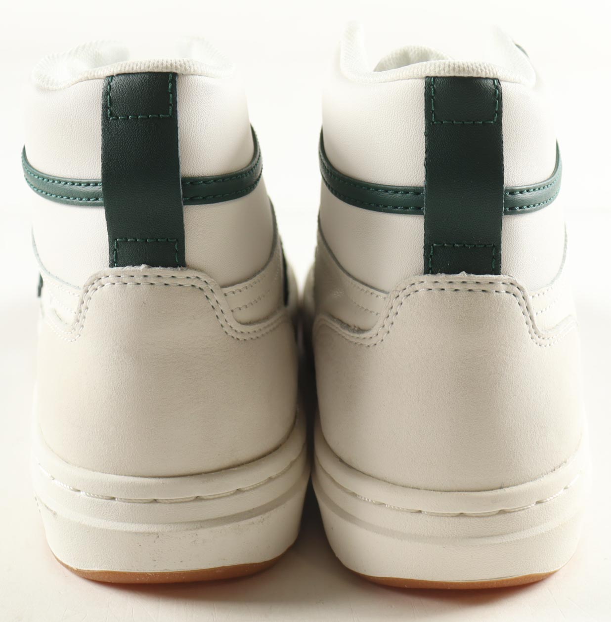 Larry Bird Signed Pair of (2) Converse All Star White Leather Basketball Shoes (PSA) at PristineAuction.com Larry Bird Signed Pair of (2) Converse All Star White Leather Basketball Shoes (PSA) at PristineAuction.com