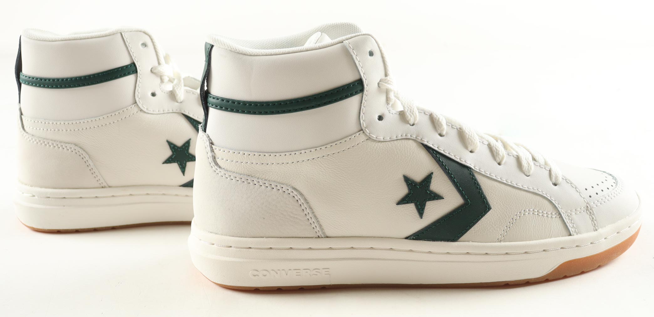 Larry Bird Signed Pair of (2) Converse All Star White Leather Basketball Shoes (PSA) at PristineAuction.com Larry Bird Signed Pair of (2) Converse All Star White Leather Basketball Shoes (PSA) at PristineAuction.com