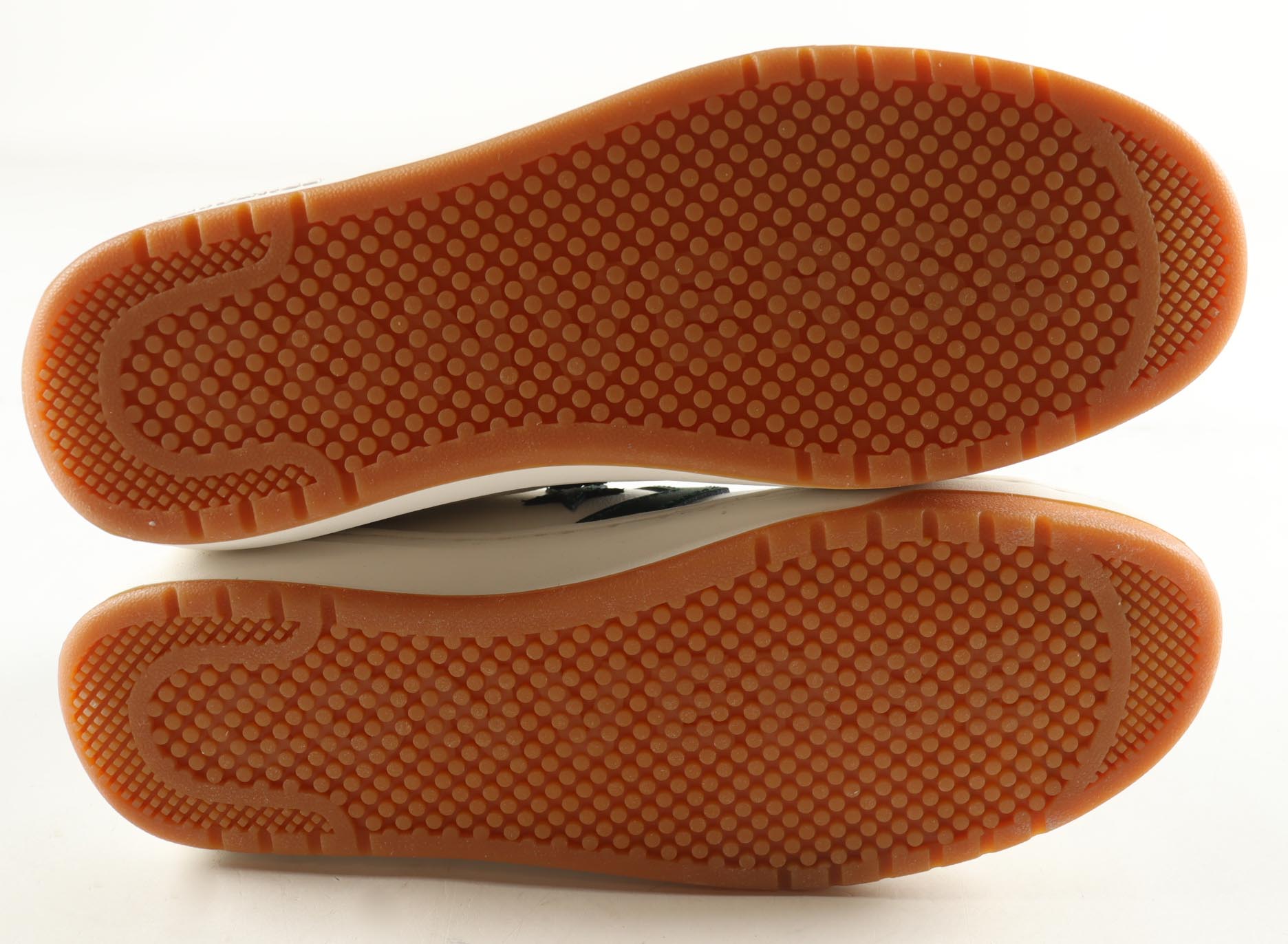 Larry Bird Signed Pair of (2) Converse All Star White Leather Basketball Shoes (PSA) at PristineAuction.com Larry Bird Signed Pair of (2) Converse All Star White Leather Basketball Shoes (PSA) at PristineAuction.com