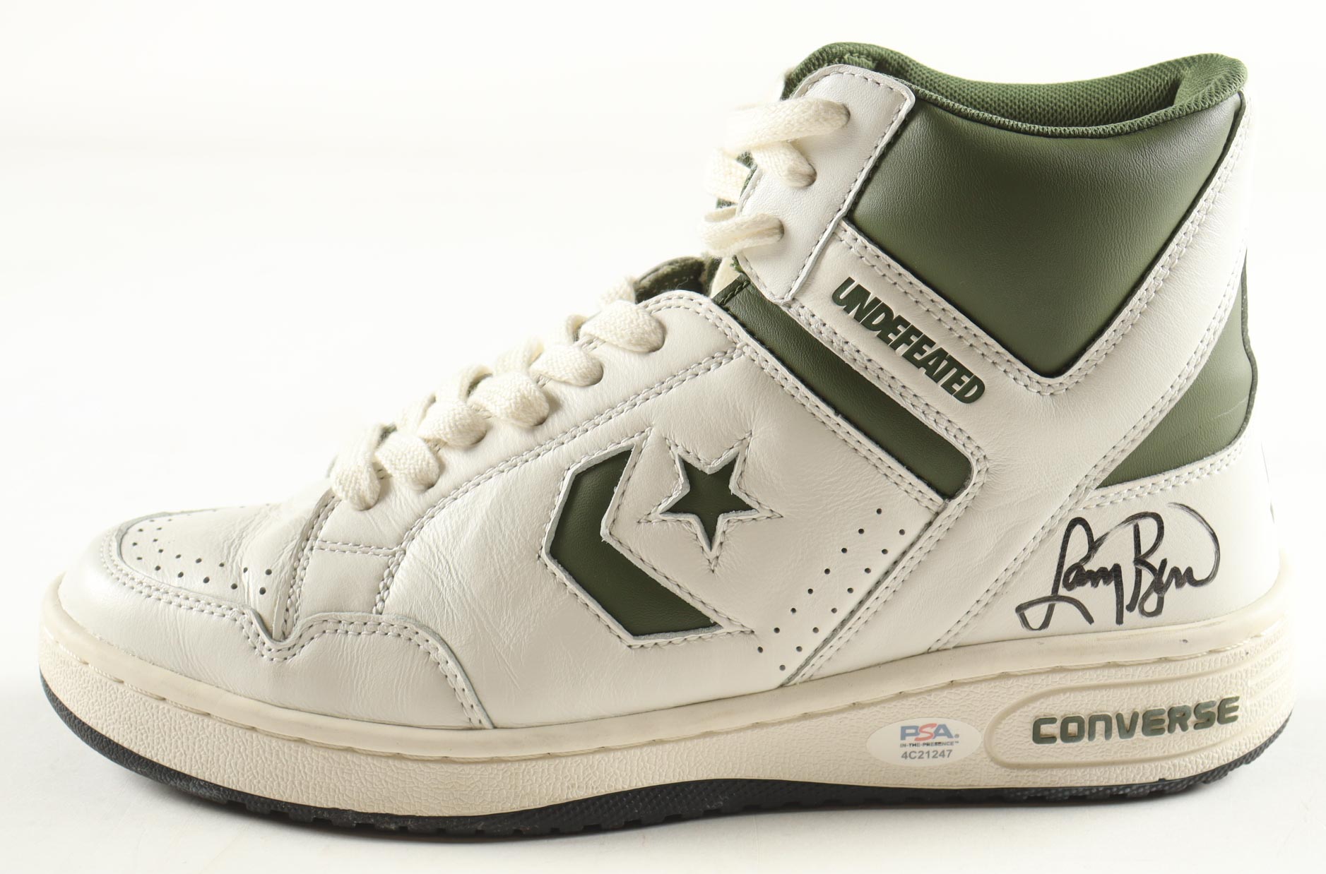 Larry Bird Signed Undefeated x Converse Weapon Basketball Shoe (PSA) at PristineAuction.com Larry Bird Signed Undefeated x Converse Weapon Basketball Shoe (PSA) at PristineAuction.com