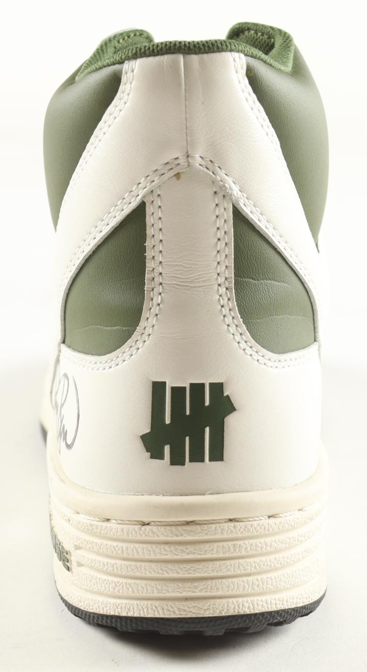 Larry Bird Signed Undefeated x Converse Weapon Basketball Shoe (PSA) at PristineAuction.com Larry Bird Signed Undefeated x Converse Weapon Basketball Shoe (PSA) at PristineAuction.com