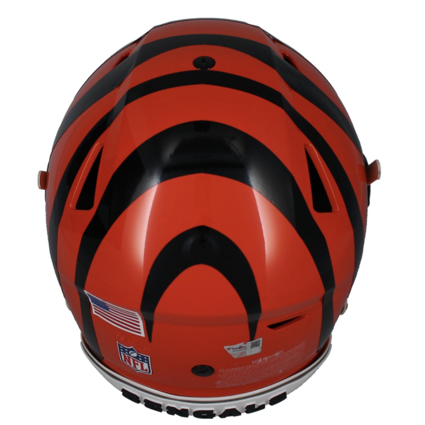 Joe Burrow Signed Bengals Full-Size Authentic On-Field Speedflex Helmet Inscribed "2020 #1 Pick" with Custom Visor (Fanatics) at PristineAuction.com Joe Burrow Signed Bengals Full-Size Authentic On-Field Speedflex Helmet Inscribed "2020 #1 Pick" with Custom Visor (Fanatics) at PristineAuction.com