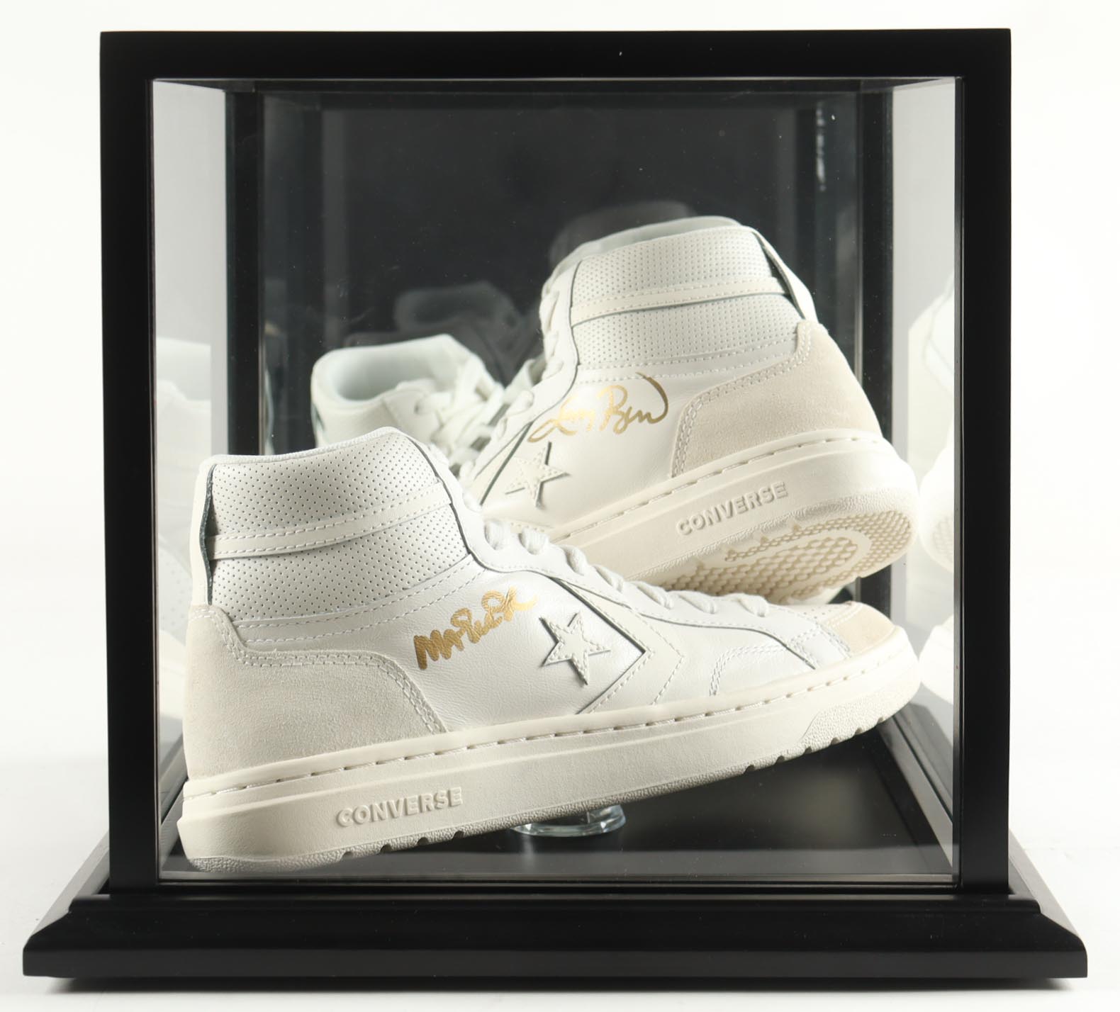 Magic Johnson & Larry Bird Signed Pair of (2) Converse All Star White Leather Basketball Shoes with Display Case (Beckett & PSA) at PristineAuction.com Magic Johnson & Larry Bird Signed Pair of (2) Converse All Star White Leather Basketball Shoes with Display Case (Beckett & PSA) at PristineAuction.com