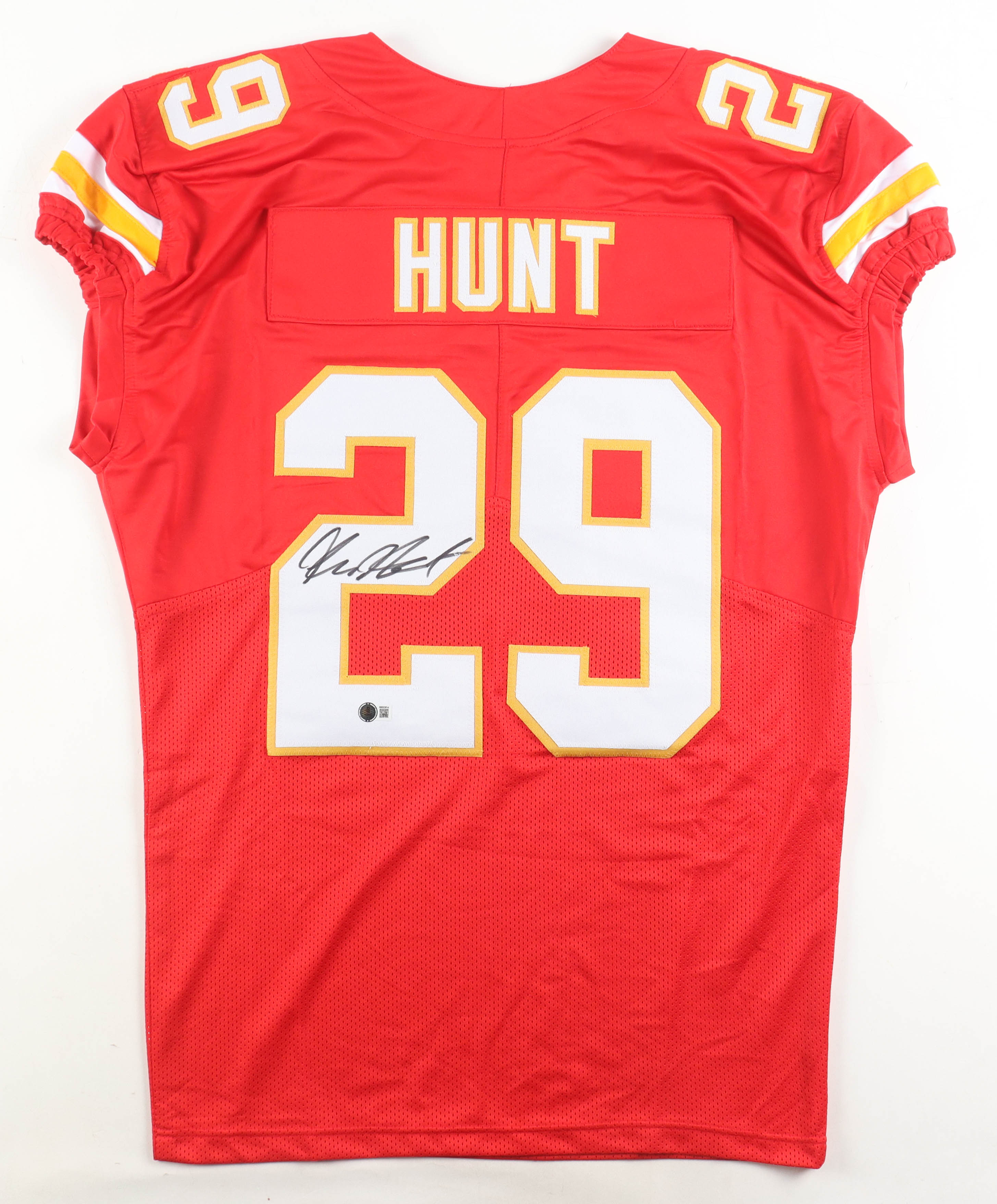Kareem Hunt Signed Jersey (Beckett) at PristineAuction.com Kareem Hunt Signed Jersey (Beckett) at PristineAuction.com