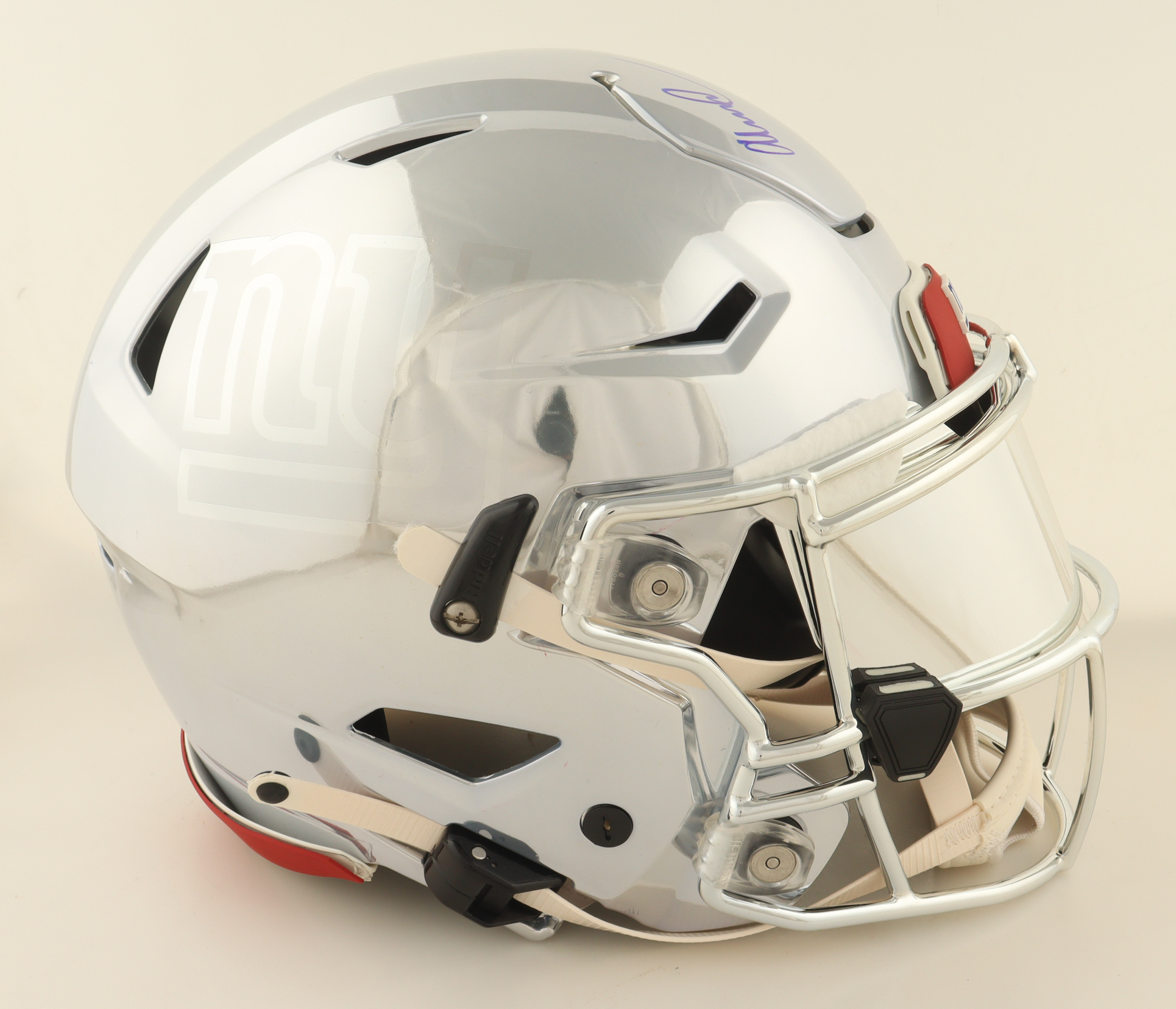 Abdul Carter Signed Giants Full-Size Authentic On-Field Chrome Speed Helmet with Visor (Beckett) at PristineAuction.com Abdul Carter Signed Giants Full-Size Authentic On-Field Chrome Speed Helmet with Visor (Beckett) at PristineAuction.com