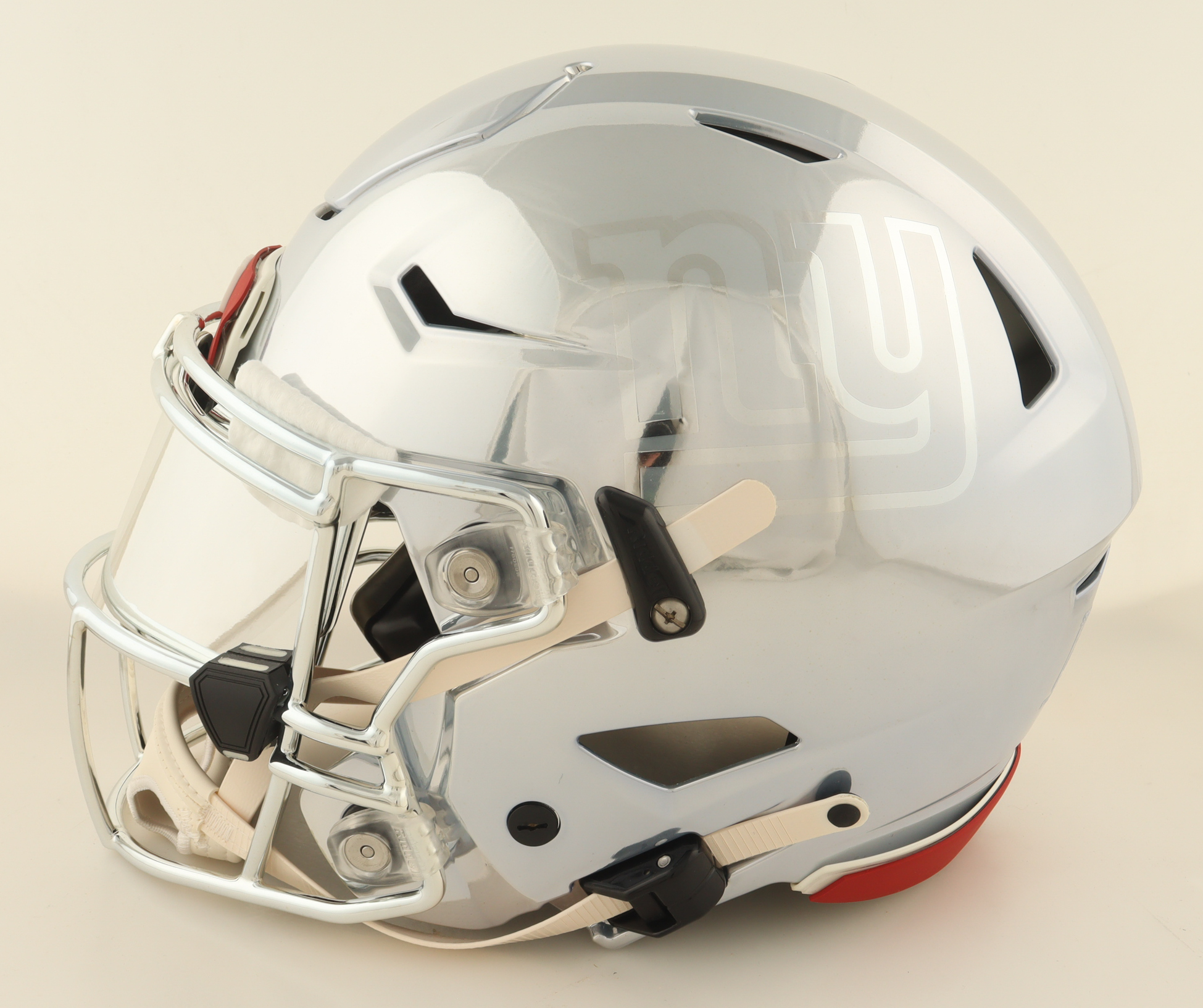 Abdul Carter Signed Giants Full-Size Authentic On-Field Chrome Speed Helmet with Visor (Beckett) at PristineAuction.com Abdul Carter Signed Giants Full-Size Authentic On-Field Chrome Speed Helmet with Visor (Beckett) at PristineAuction.com