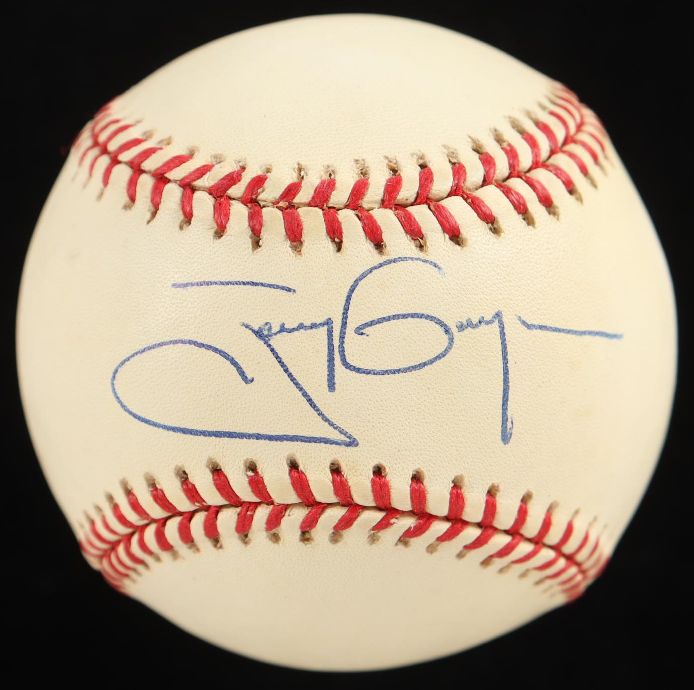 Tony Gwynn Signed ONL Baseball with Display Case (JSA) at PristineAuction.com Tony Gwynn Signed ONL Baseball with Display Case (JSA) at PristineAuction.com