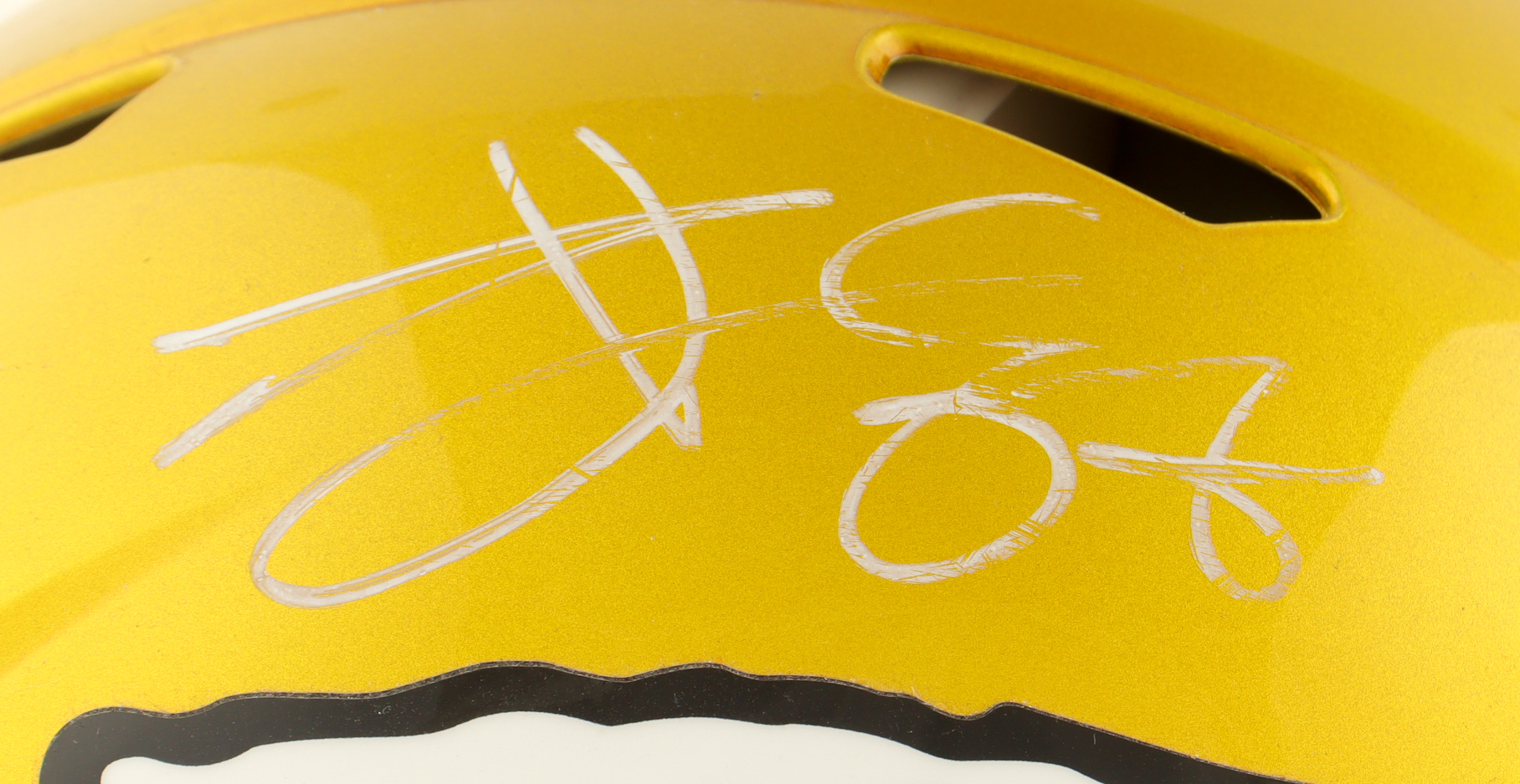 Travis Kelce Signed Chiefs Full-Size Authentic On-Field Flash Alternate Speed Helmet (Beckett) at PristineAuction.com Travis Kelce Signed Chiefs Full-Size Authentic On-Field Flash Alternate Speed Helmet (Beckett) at PristineAuction.com