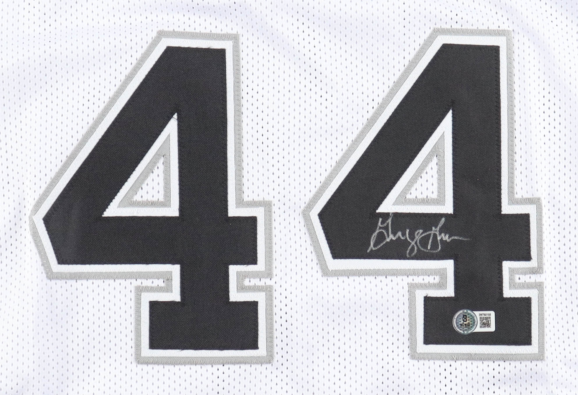 George Gervin Signed Jersey (Beckett) at PristineAuction.com George Gervin Signed Jersey (Beckett) at PristineAuction.com