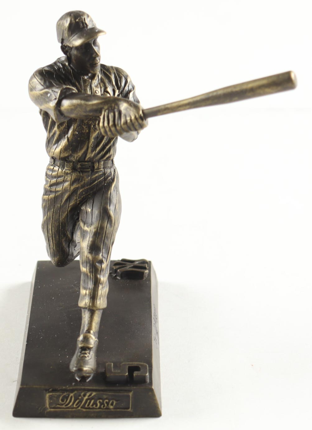 Joe DiMaggio Yankees Bronze Statue Figurine with Original Packaging at PristineAuction.com Joe DiMaggio Yankees Bronze Statue Figurine with Original Packaging at PristineAuction.com