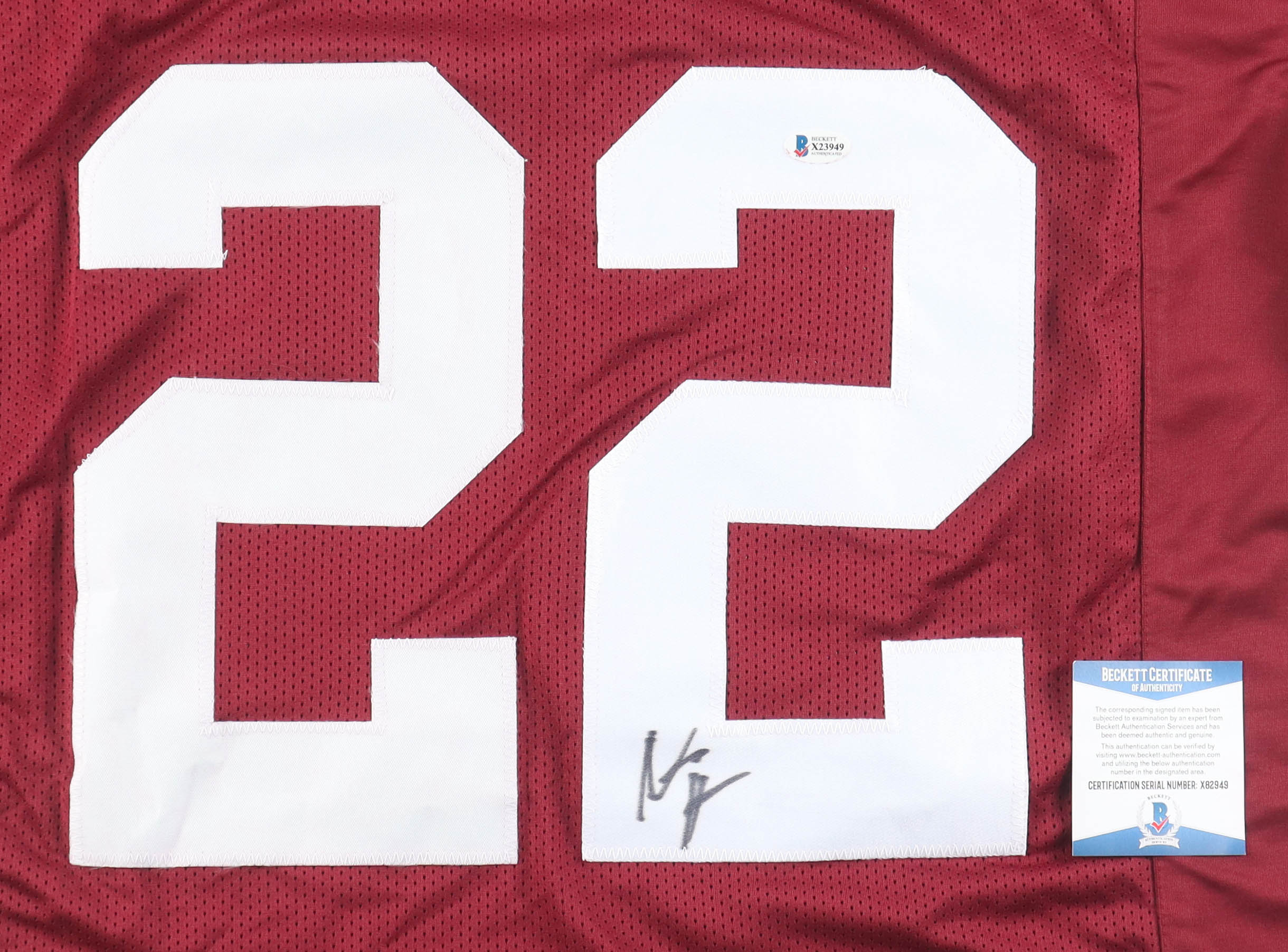 Najee Harris Signed Jersey (Beckett) at PristineAuction.com Najee Harris Signed Jersey (Beckett) at PristineAuction.com