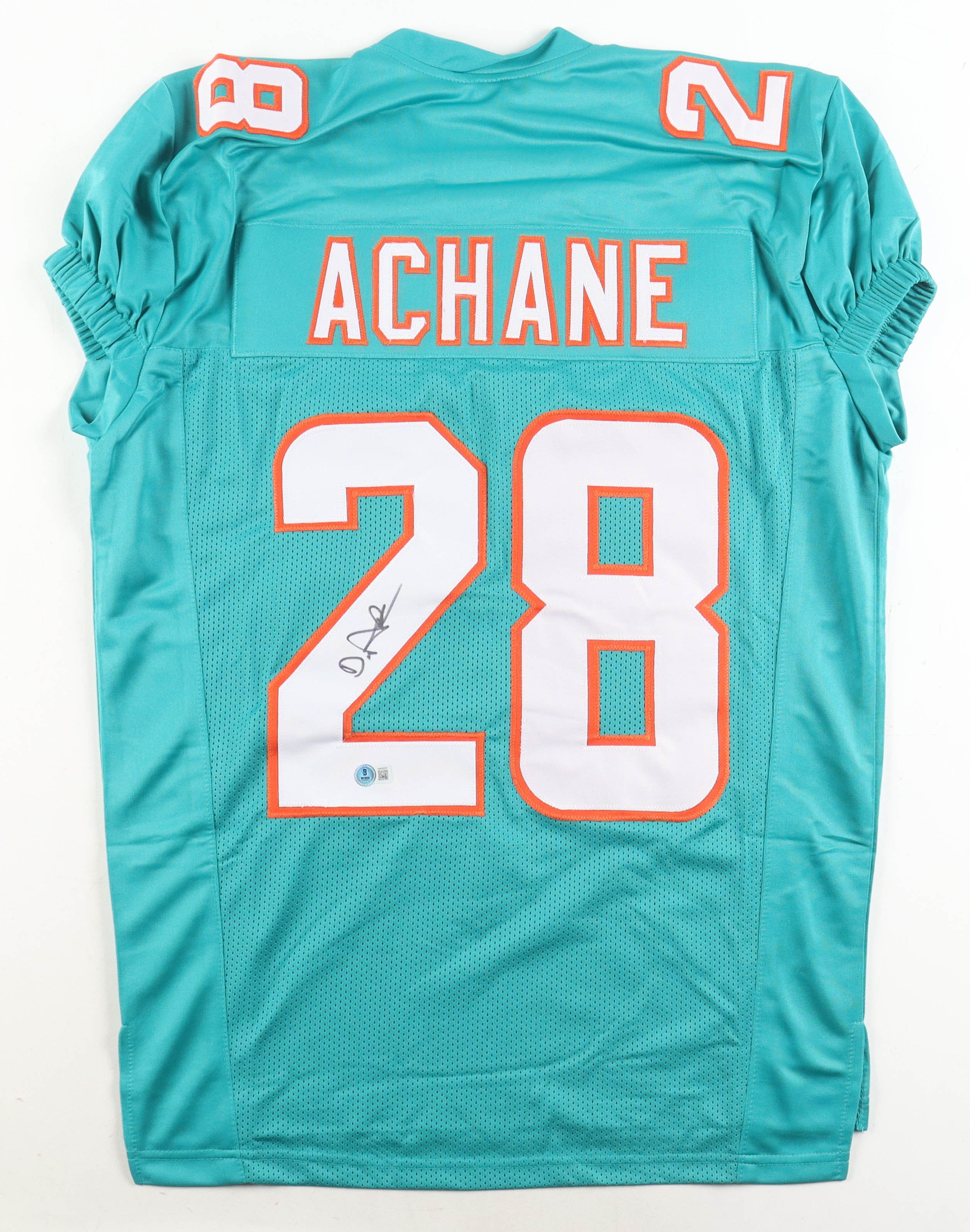 De'Von Achane Signed Jersey (Beckett) at PristineAuction.com De'Von Achane Signed Jersey (Beckett) at PristineAuction.com
