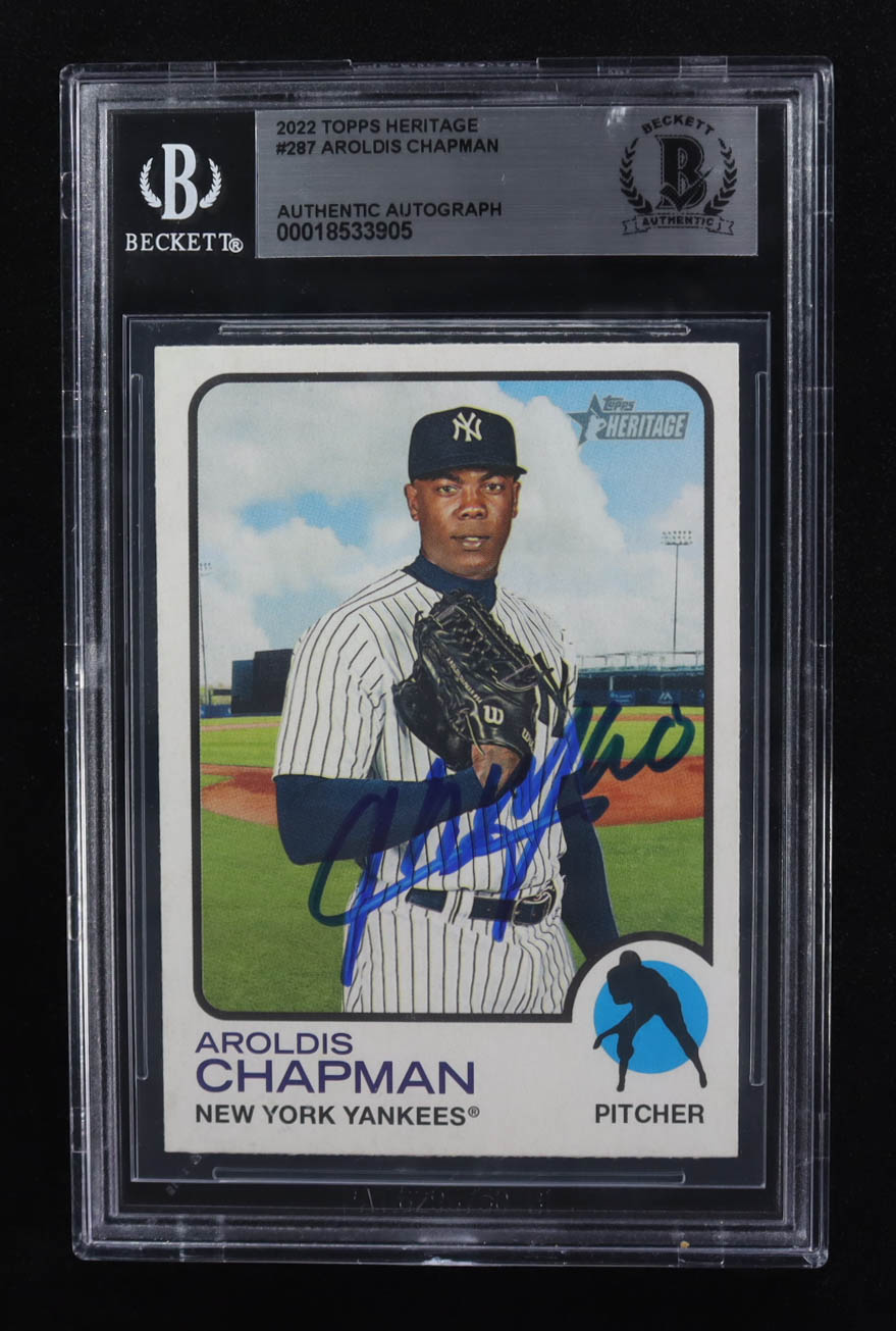 Aroldis Chapman Signed 2022 Topps Heritage #287 (Beckett | Auto Grade BGS Authentic) at PristineAuction.com Aroldis Chapman Signed 2022 Topps Heritage #287 (Beckett | Auto Grade BGS Authentic) at PristineAuction.com