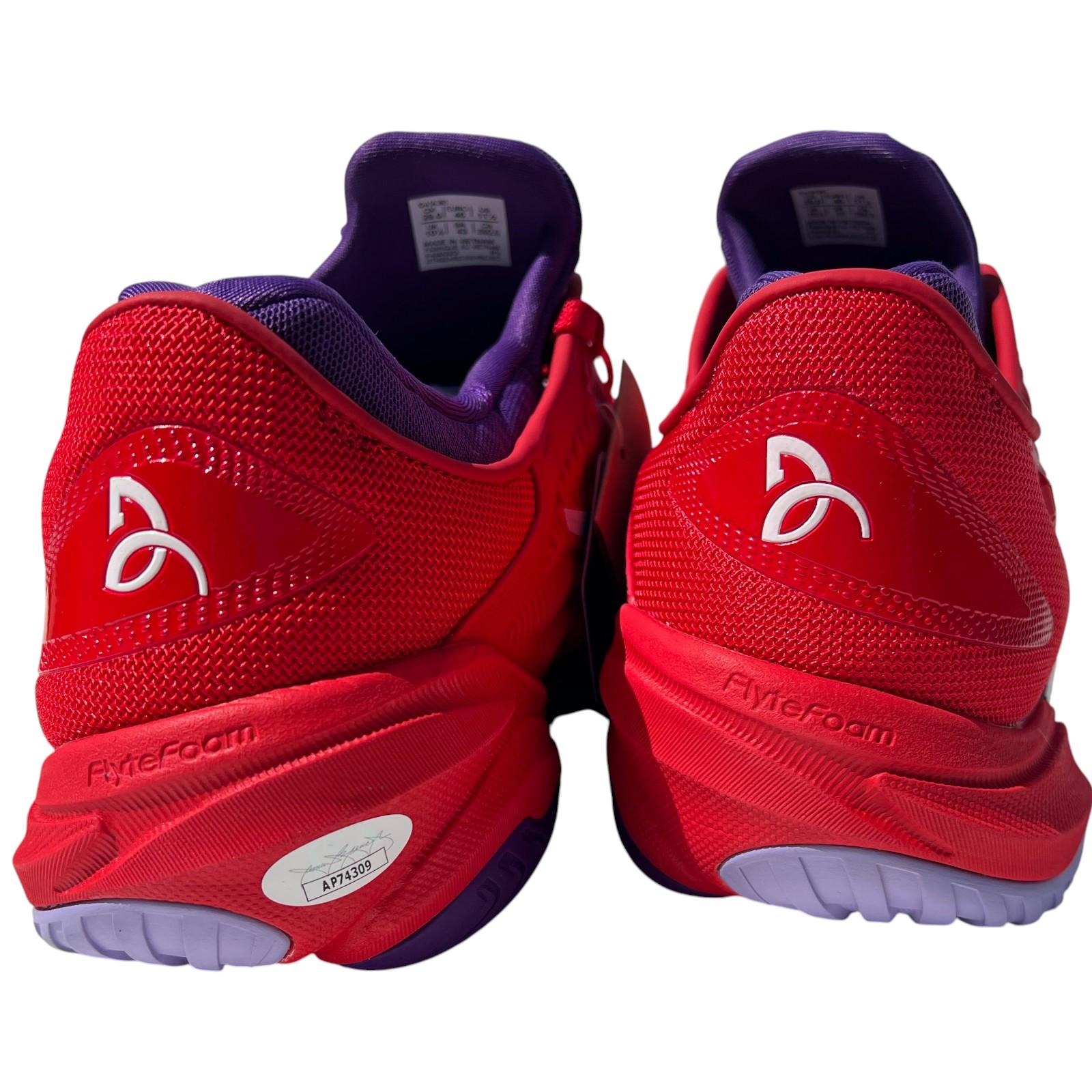 Novak Djokovic Signed Asics Tennis Shoe (JSA) at PristineAuction.com Novak Djokovic Signed Asics Tennis Shoe (JSA) at PristineAuction.com