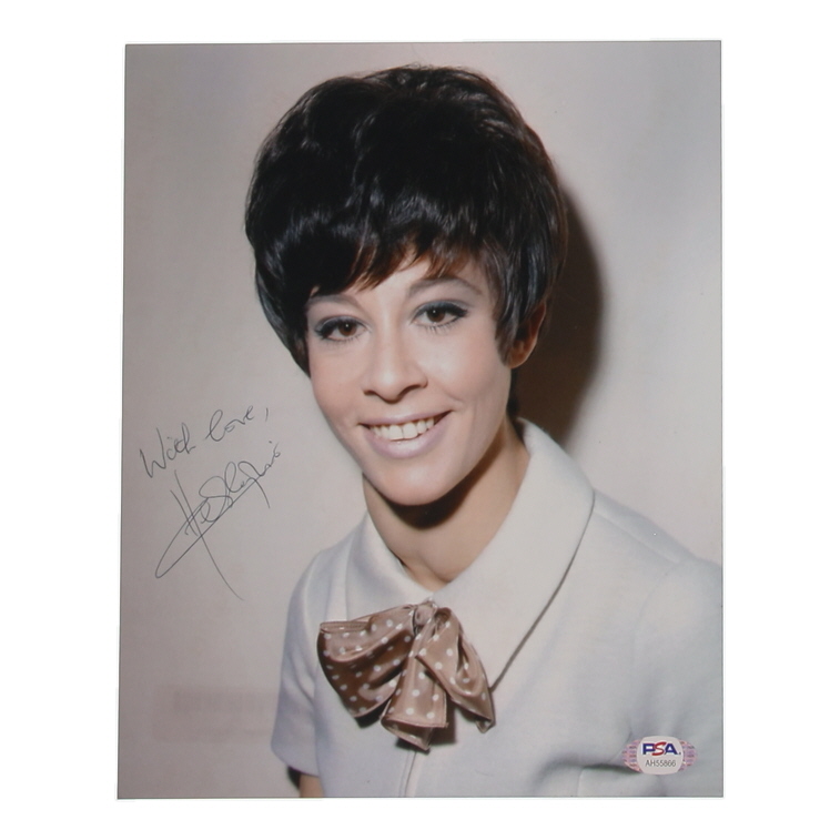 Helen Shapiro Signed 8x10 Photo (PSA) at PristineAuction.com Helen Shapiro Signed 8x10 Photo (PSA) at PristineAuction.com