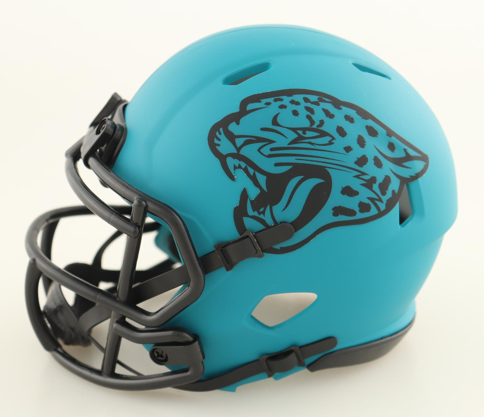 Travis Hunter Signed Jaguars Rave Alternate Speed Mini Helmet (Beckett) at PristineAuction.com Travis Hunter Signed Jaguars Rave Alternate Speed Mini Helmet (Beckett) at PristineAuction.com