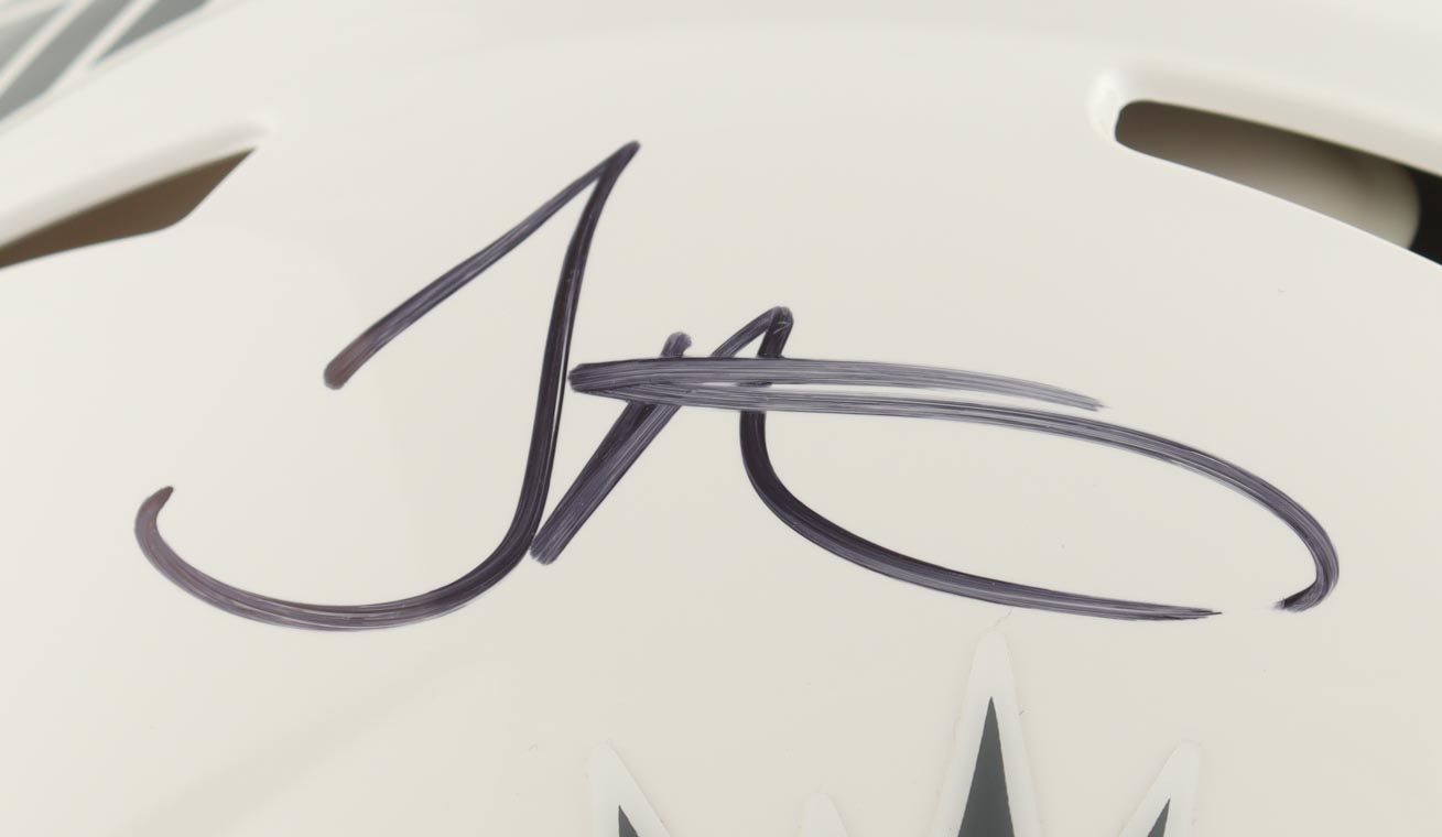 Tyreek Hill Signed Dolphins Full-Size Authentic On-Field Salute to Service Alternate Speed Helmet (Beckett) at PristineAuction.com Tyreek Hill Signed Dolphins Full-Size Authentic On-Field Salute to Service Alternate Speed Helmet (Beckett) at PristineAuction.com