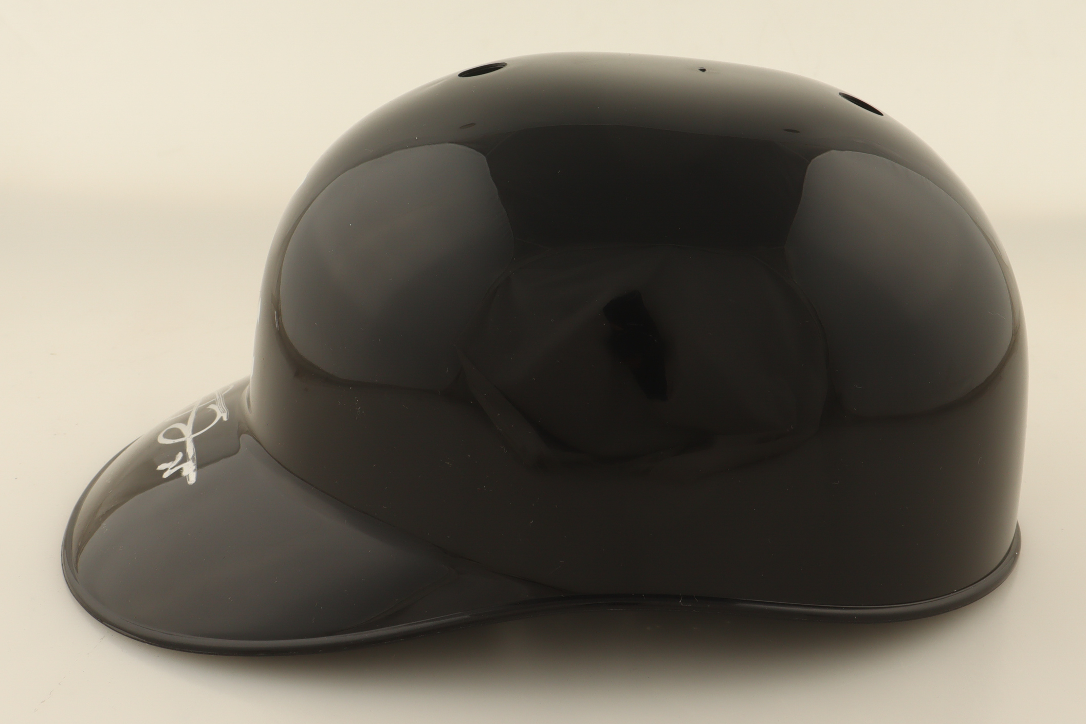 Frank Thomas Signed White Sox Full-Size Batting Helmet (PSA) at PristineAuction.com Frank Thomas Signed White Sox Full-Size Batting Helmet (PSA) at PristineAuction.com