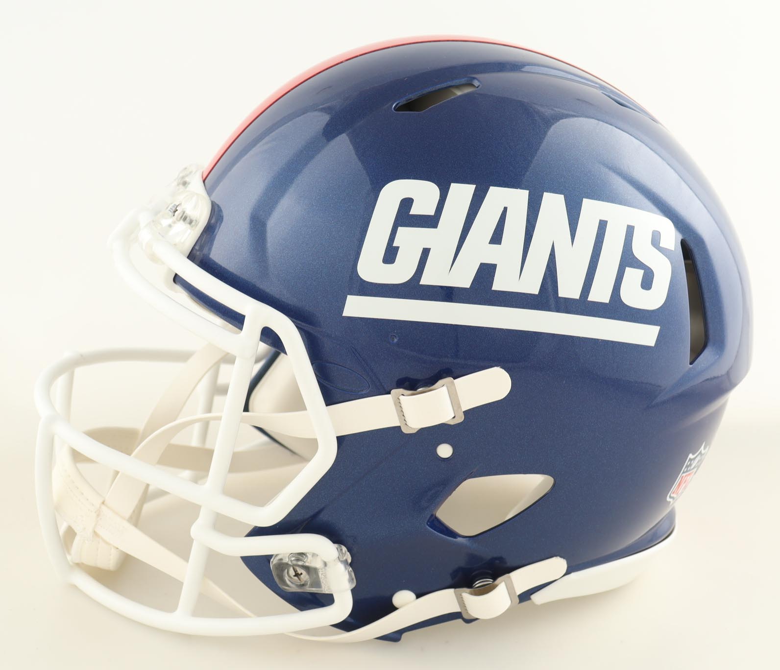 Lawrence Taylor Signed Giants Full-Size Authentic On-Field Speed Helmet (Beckett) at PristineAuction.com Lawrence Taylor Signed Giants Full-Size Authentic On-Field Speed Helmet (Beckett) at PristineAuction.com