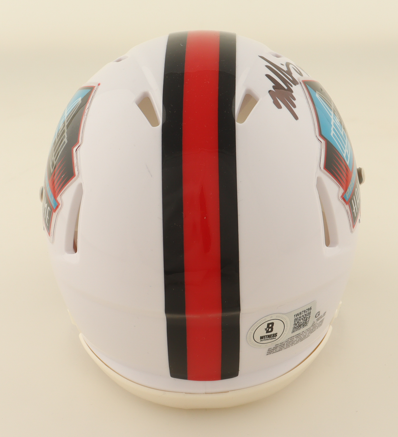 Mike Singletary Signed Hall Of Fame Logo Speed Mini Helmet Inscribed "HOF 98" (Beckett) at PristineAuction.com Mike Singletary Signed Hall Of Fame Logo Speed Mini Helmet Inscribed "HOF 98" (Beckett) at PristineAuction.com