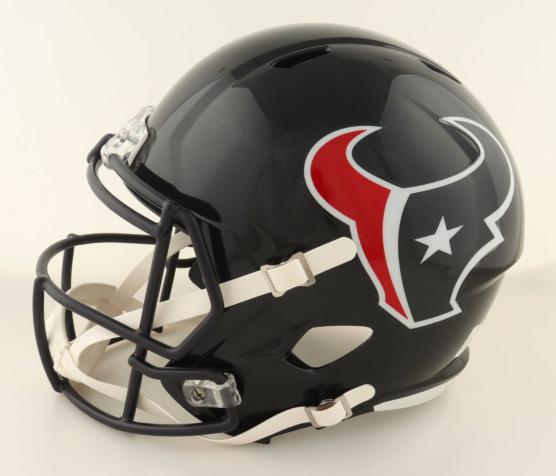 Stefon Diggs Signed Texans Full-Size Speed Helmet (Beckett) at PristineAuction.com Stefon Diggs Signed Texans Full-Size Speed Helmet (Beckett) at PristineAuction.com