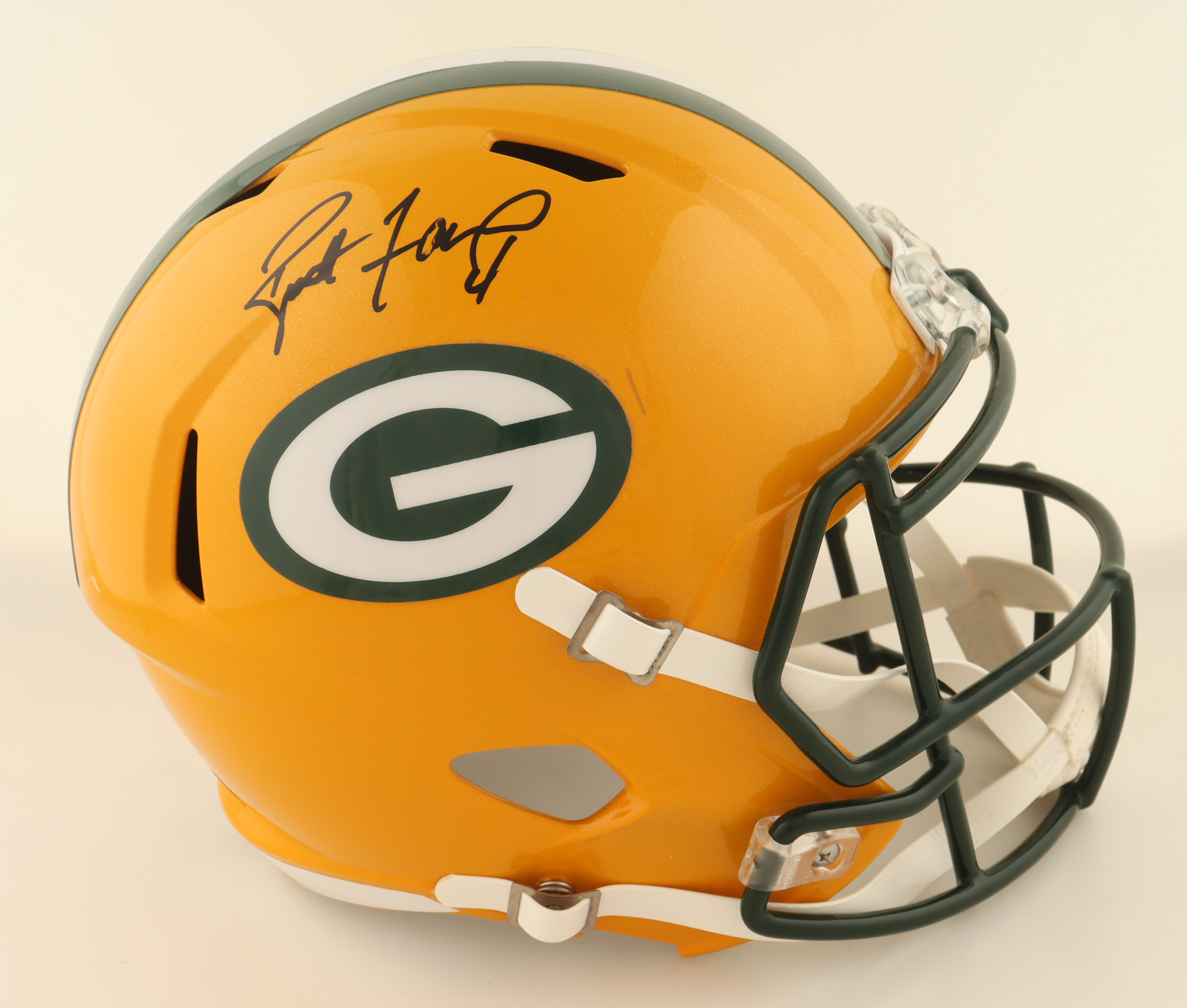 Brett Favre Signed Packers Full-Size Speed Helmet (Radtke) at PristineAuction.com Brett Favre Signed Packers Full-Size Speed Helmet (Radtke) at PristineAuction.com