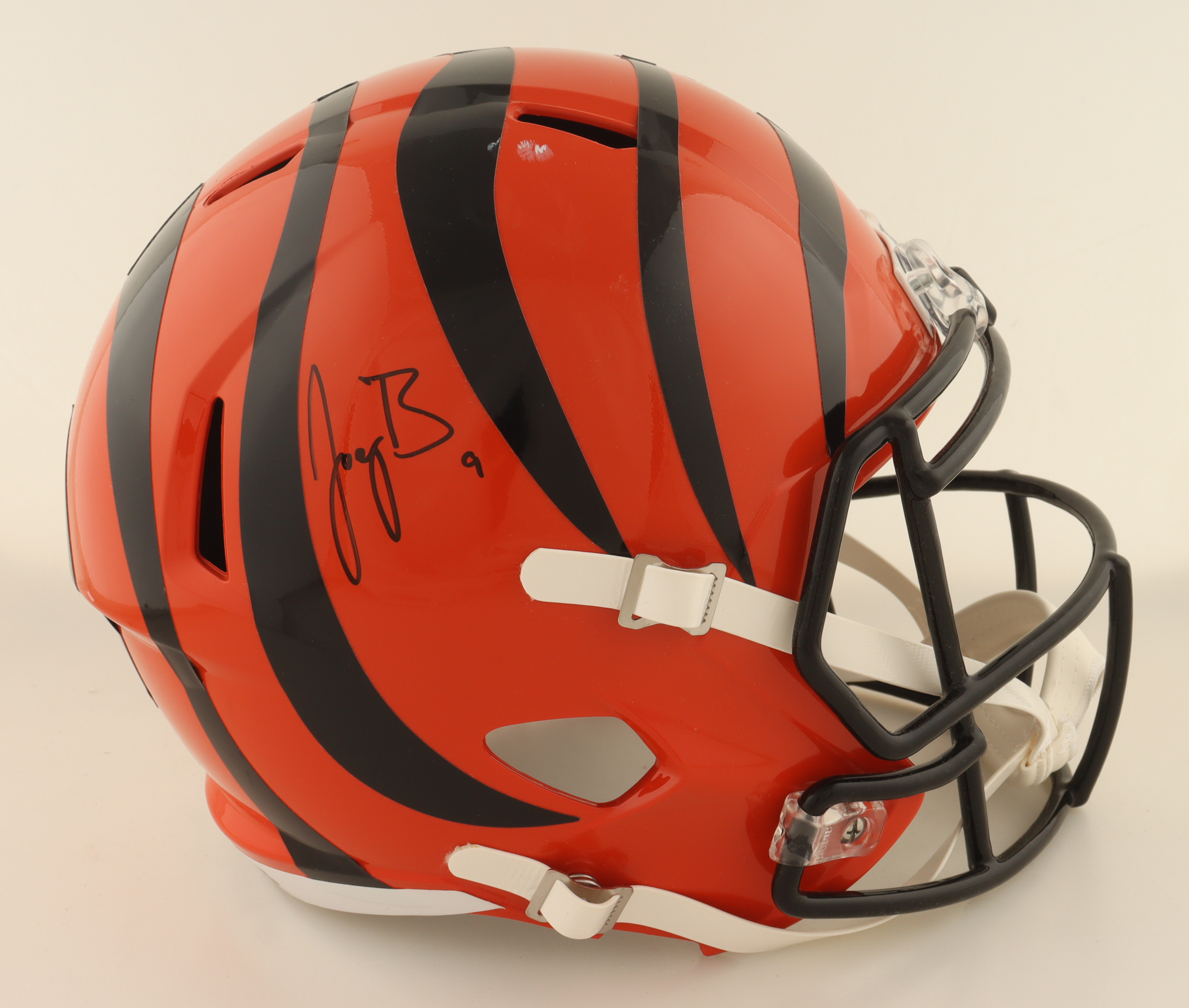 Joe Burrow Signed Bengals Full-Size Speed Helmet (Fanatics) at PristineAuction.com Joe Burrow Signed Bengals Full-Size Speed Helmet (Fanatics) at PristineAuction.com