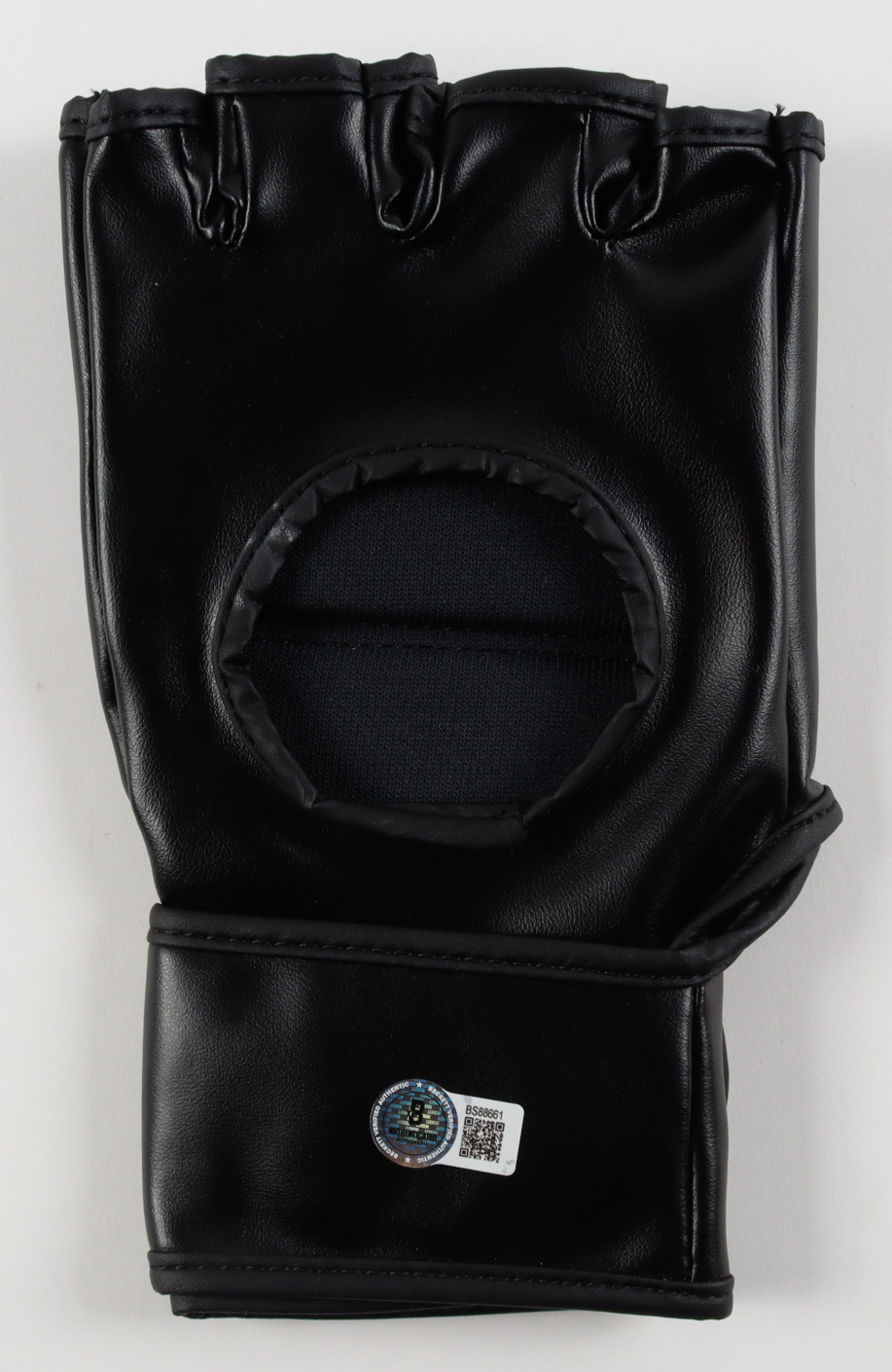 Tony Ferguson Signed MMA Custom USA Glove (Beckett) at PristineAuction.com Tony Ferguson Signed MMA Custom USA Glove (Beckett) at PristineAuction.com