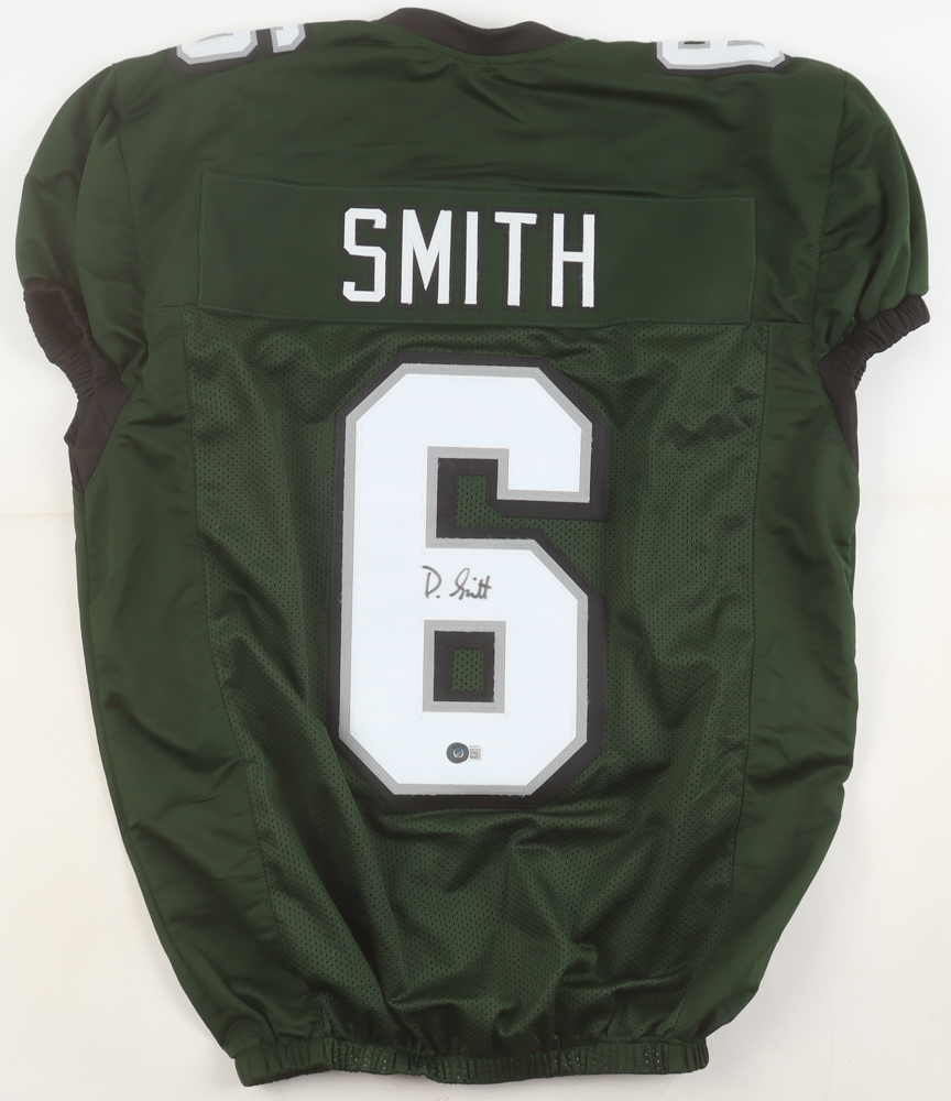 DeVonta Smith Signed Jersey (Beckett) at PristineAuction.com DeVonta Smith Signed Jersey (Beckett) at PristineAuction.com
