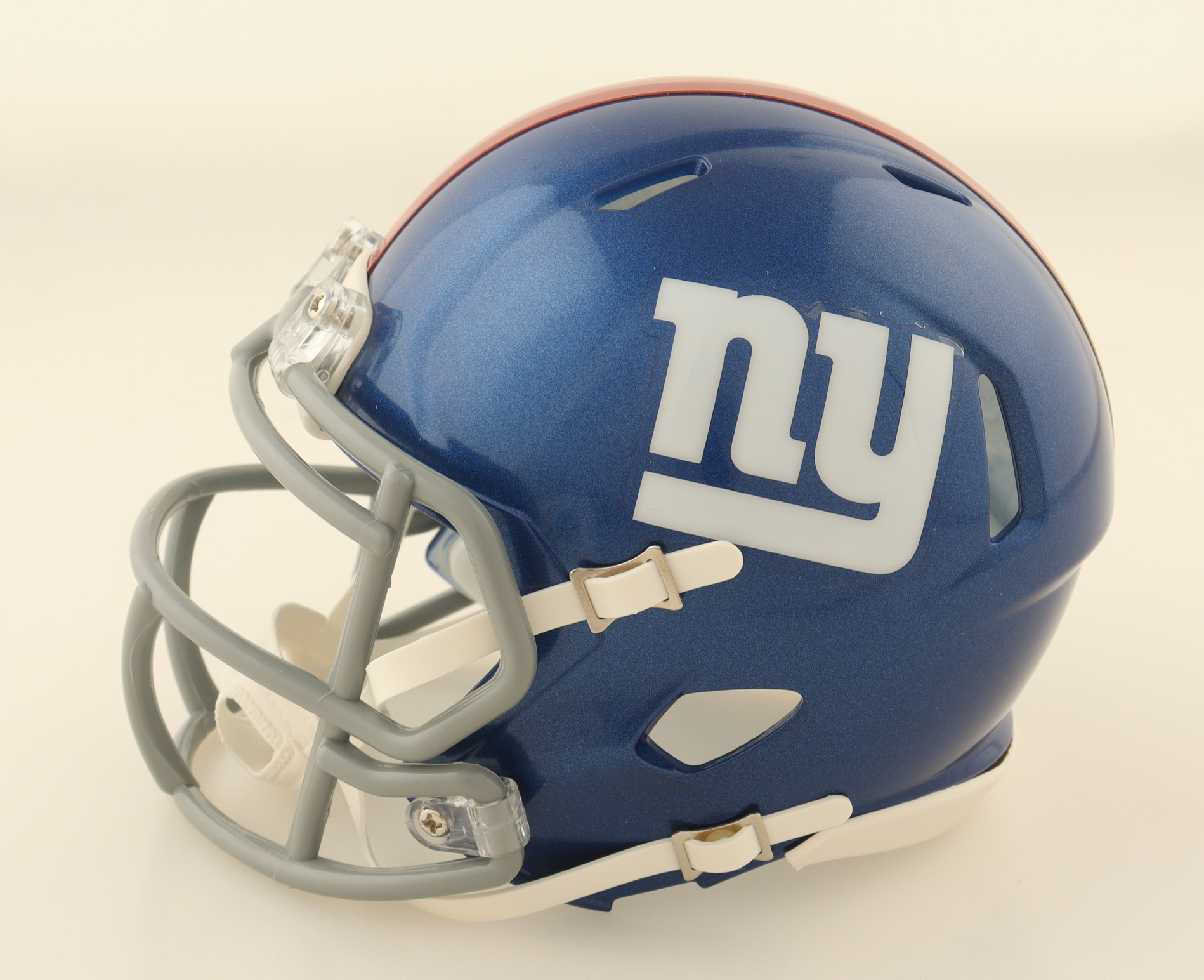 Devin Singletary Signed Giants Speed Mini Helmet (Beckett) at PristineAuction.com Devin Singletary Signed Giants Speed Mini Helmet (Beckett) at PristineAuction.com