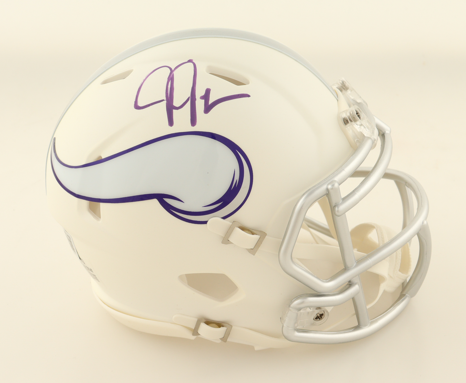 Justin Jefferson Signed Vikings OF Alternate Speed Mini Helmet (Beckett) at PristineAuction.com Justin Jefferson Signed Vikings OF Alternate Speed Mini Helmet (Beckett) at PristineAuction.com